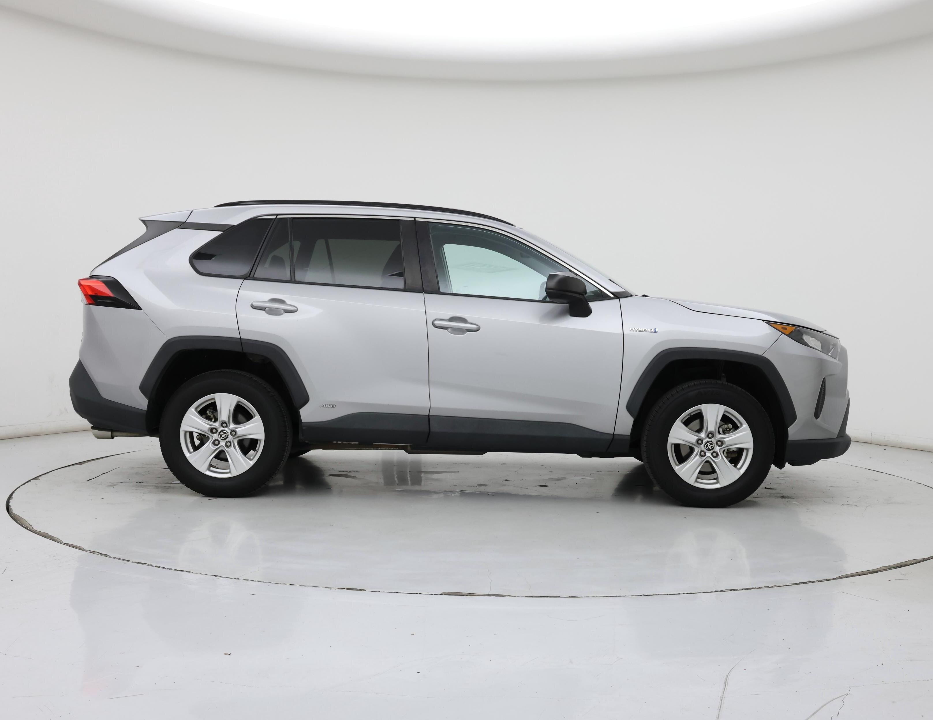 Thumbnail: 2021 Toyota RAV4 - 7