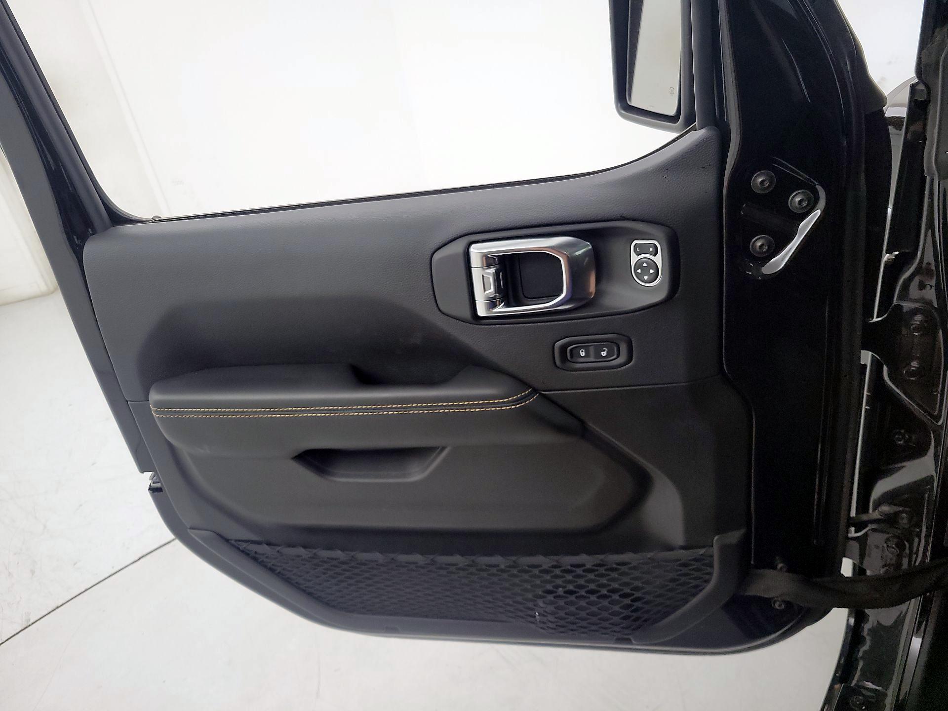 Thumbnail: 2025 Jeep Wrangler - 12