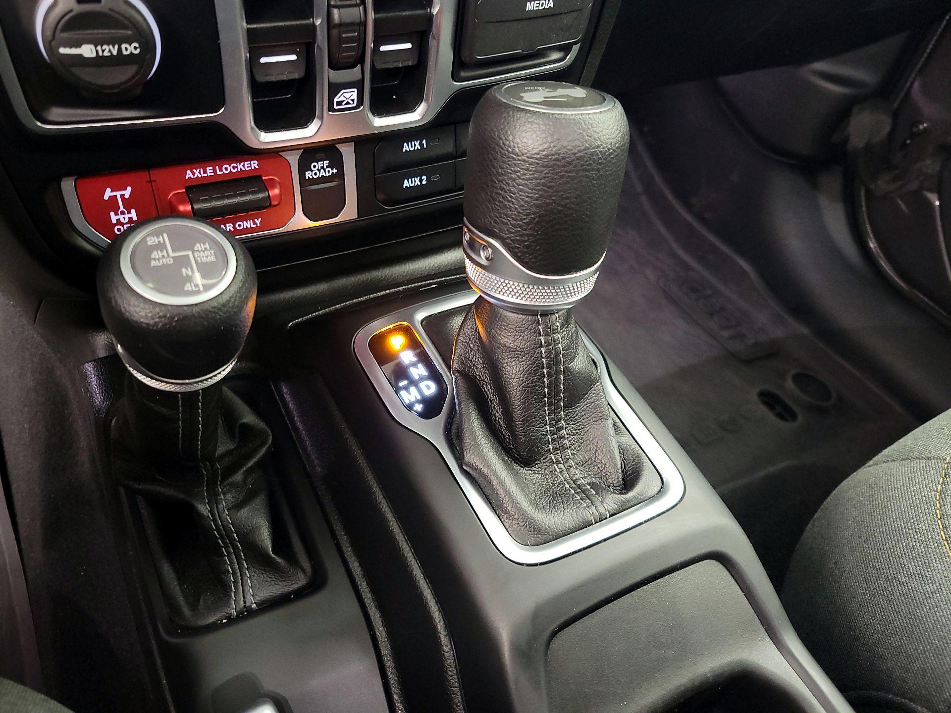 Thumbnail: 2025 Jeep Wrangler - 17