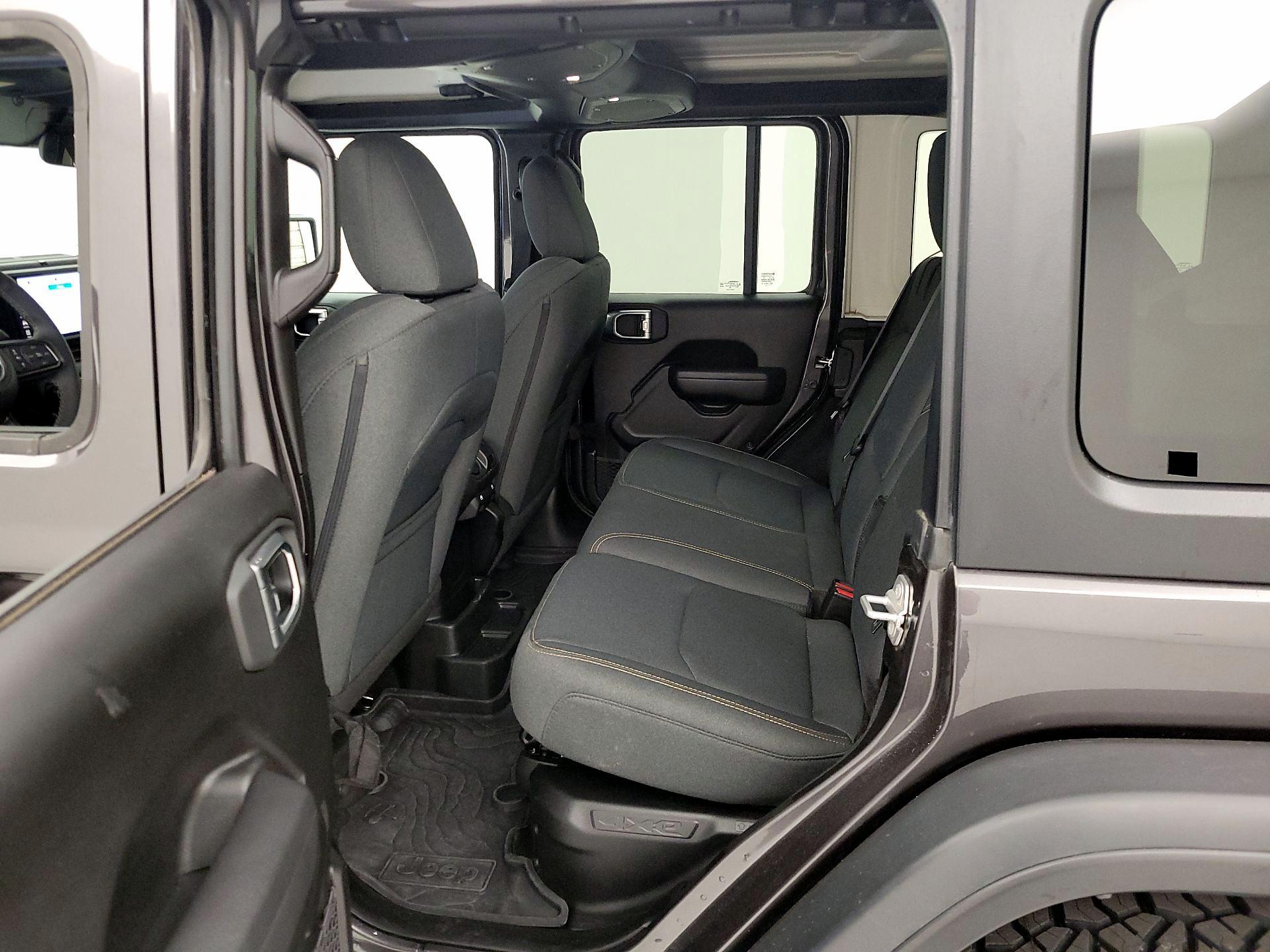 Thumbnail: 2025 Jeep Wrangler - 19