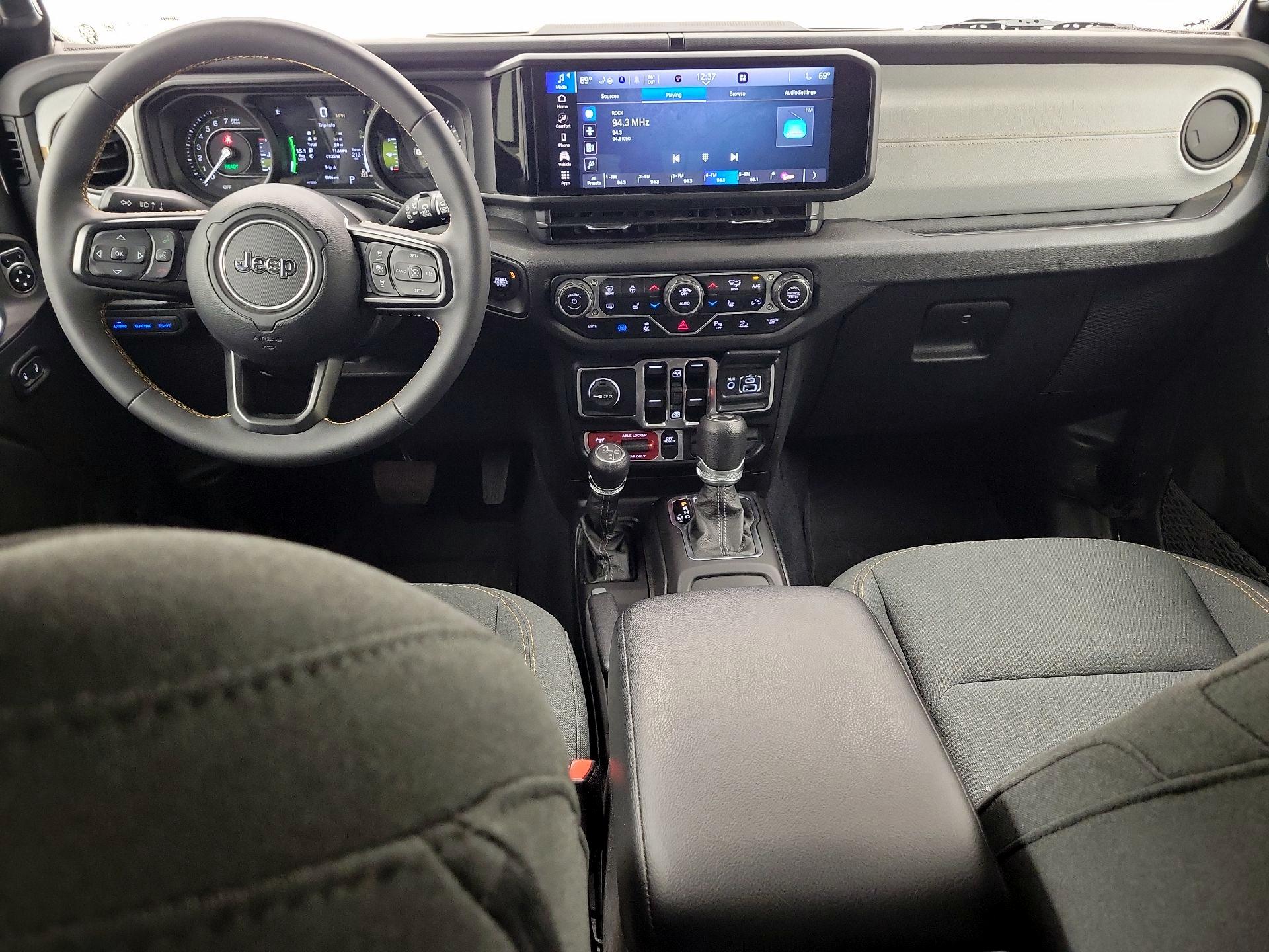 Thumbnail: 2024 Jeep Wrangler - 9