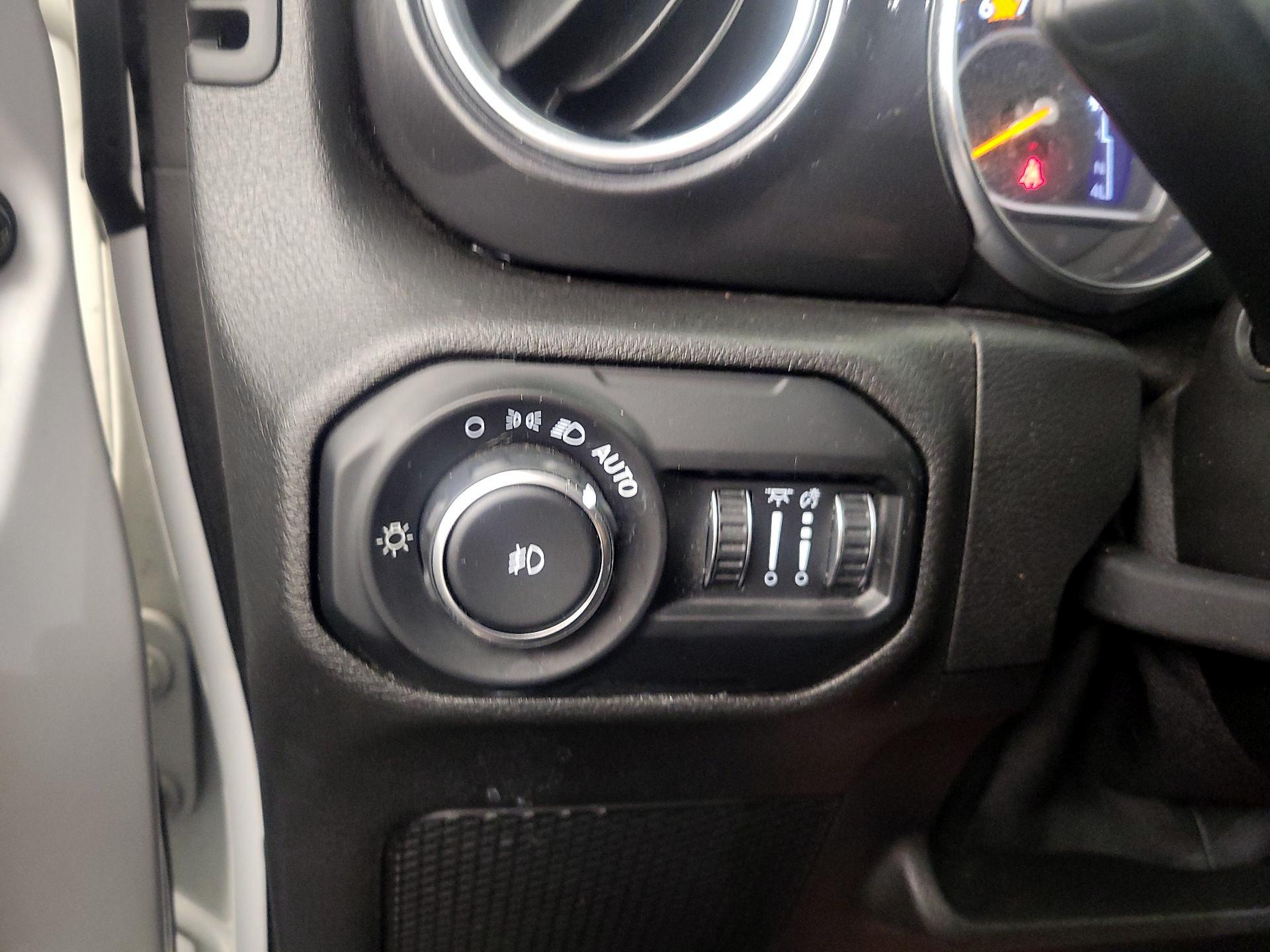 Thumbnail: 2021 Jeep Wrangler - 13