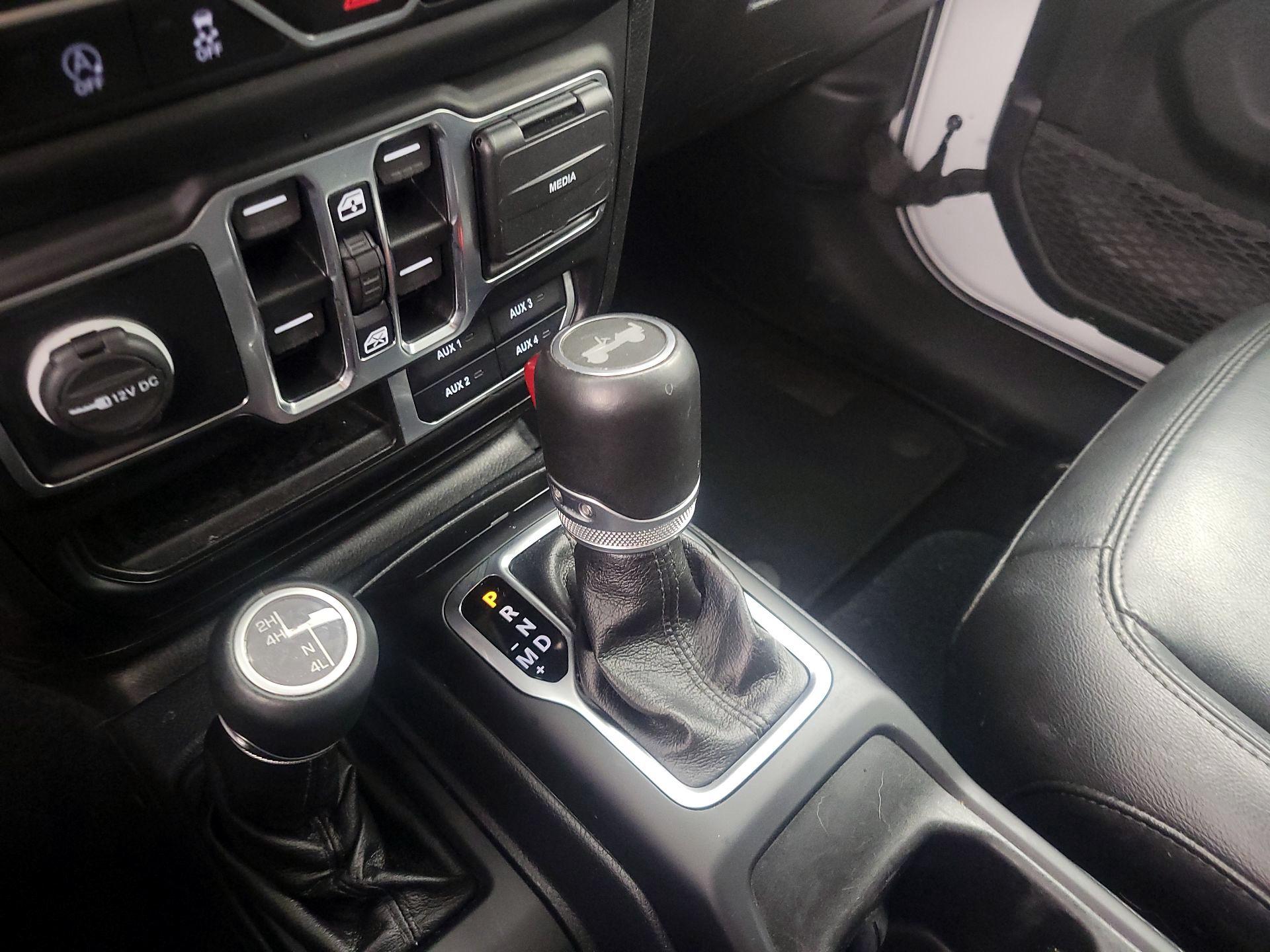 Thumbnail: 2021 Jeep Wrangler - 18