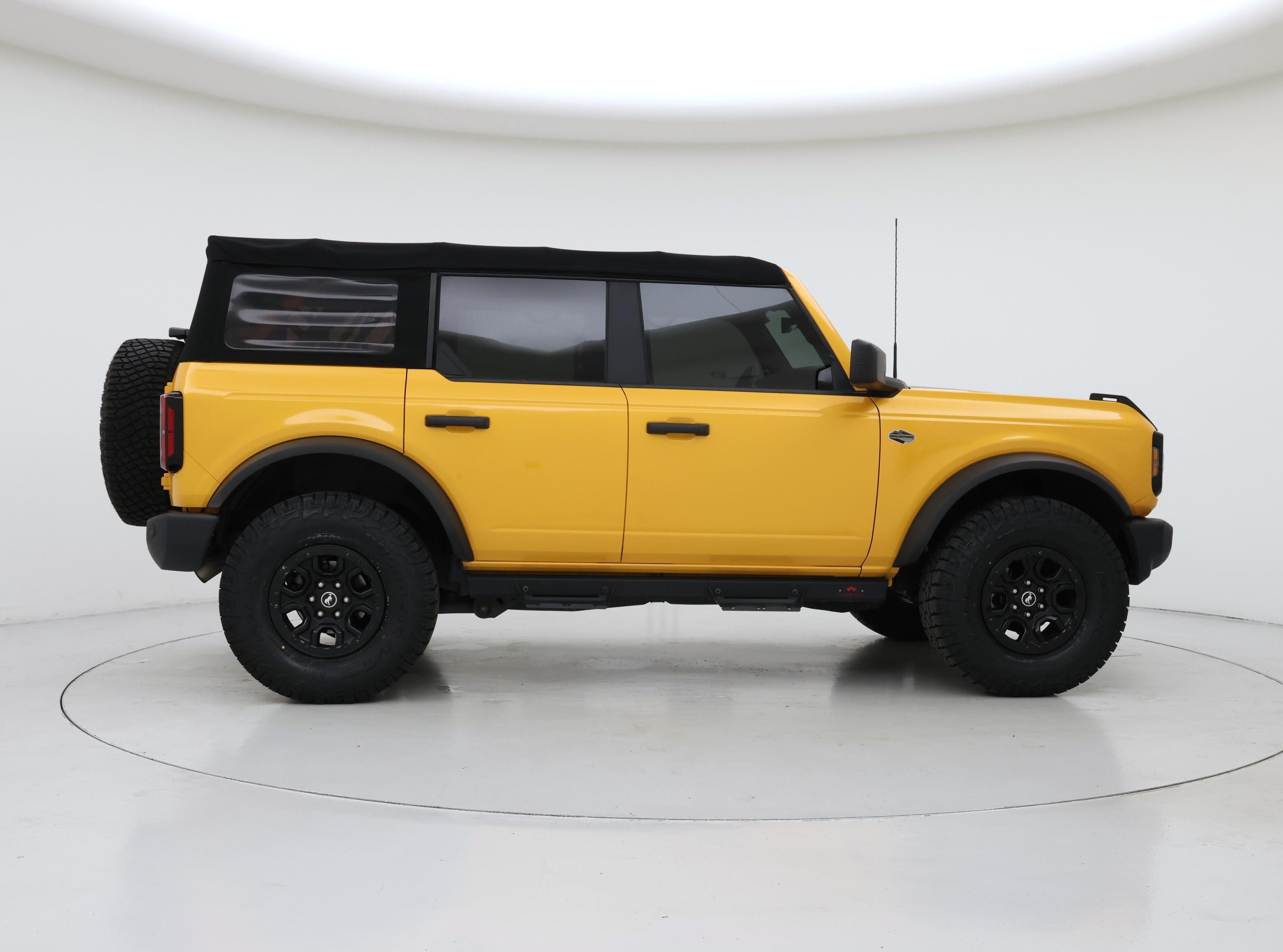 Thumbnail: 2022 Ford Bronco - 7