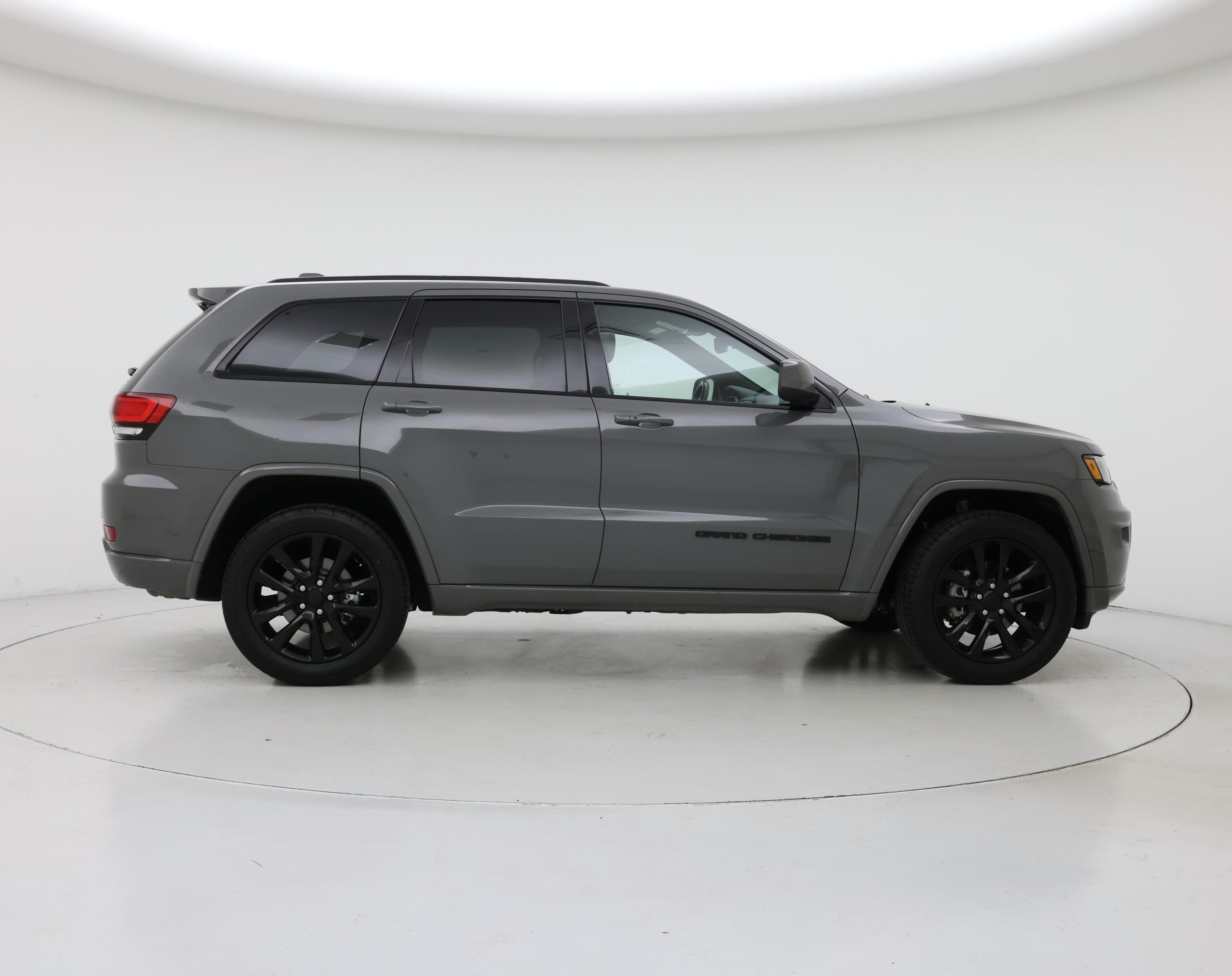 Thumbnail: 2020 Jeep Grand Cherokee - 7
