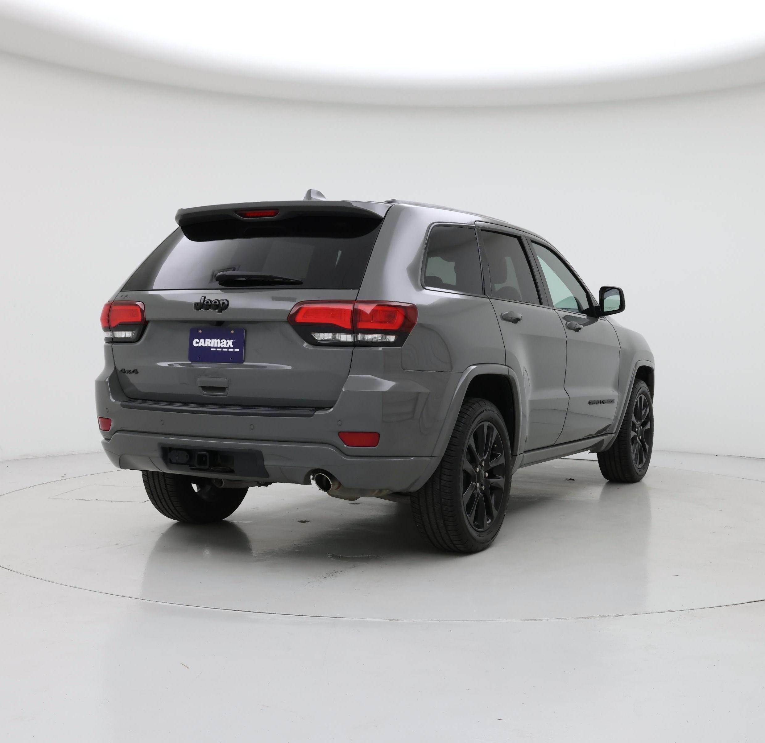 Thumbnail: 2020 Jeep Grand Cherokee - 8