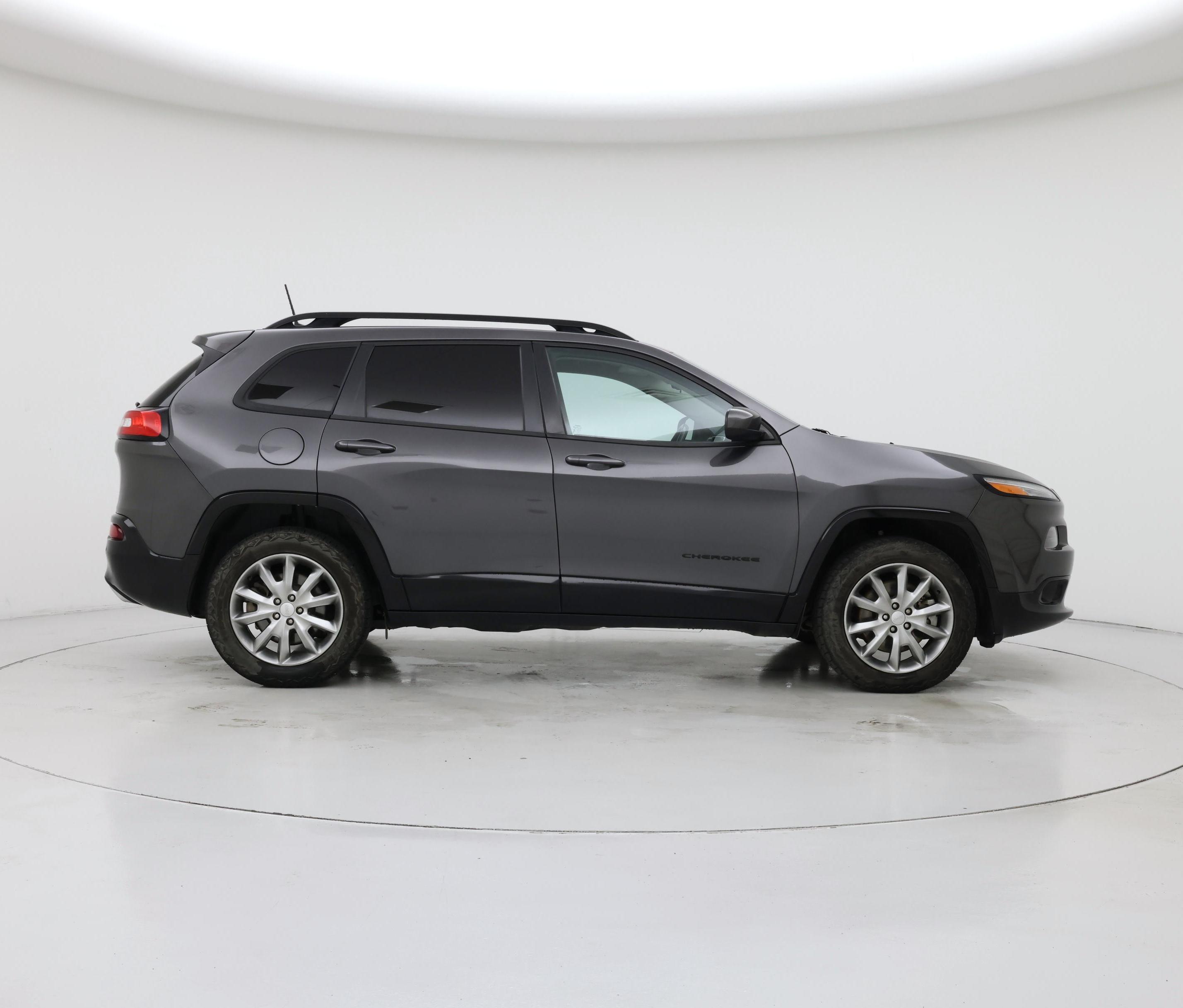 Thumbnail: 2018 Jeep Cherokee - 7