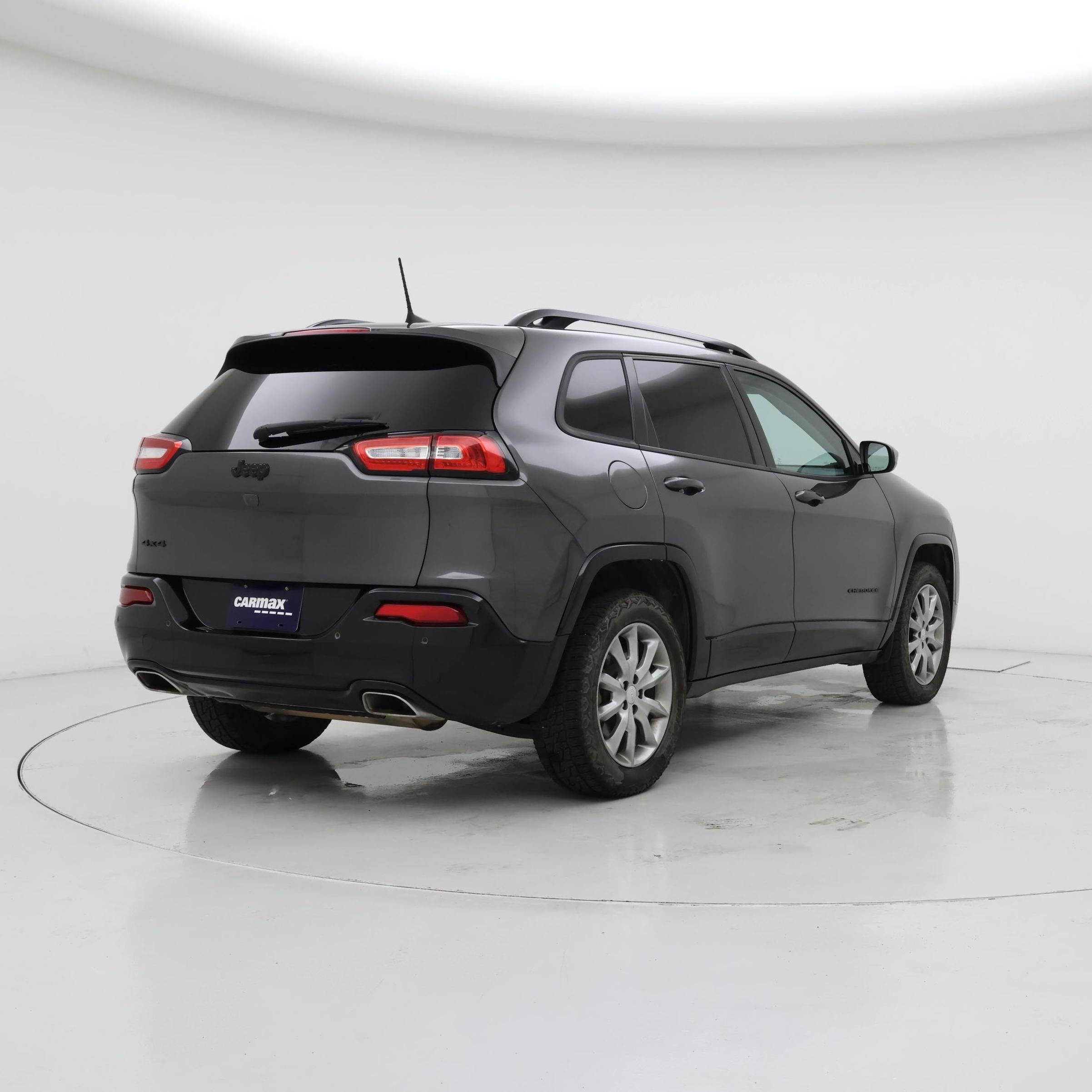 Thumbnail: 2018 Jeep Cherokee - 8