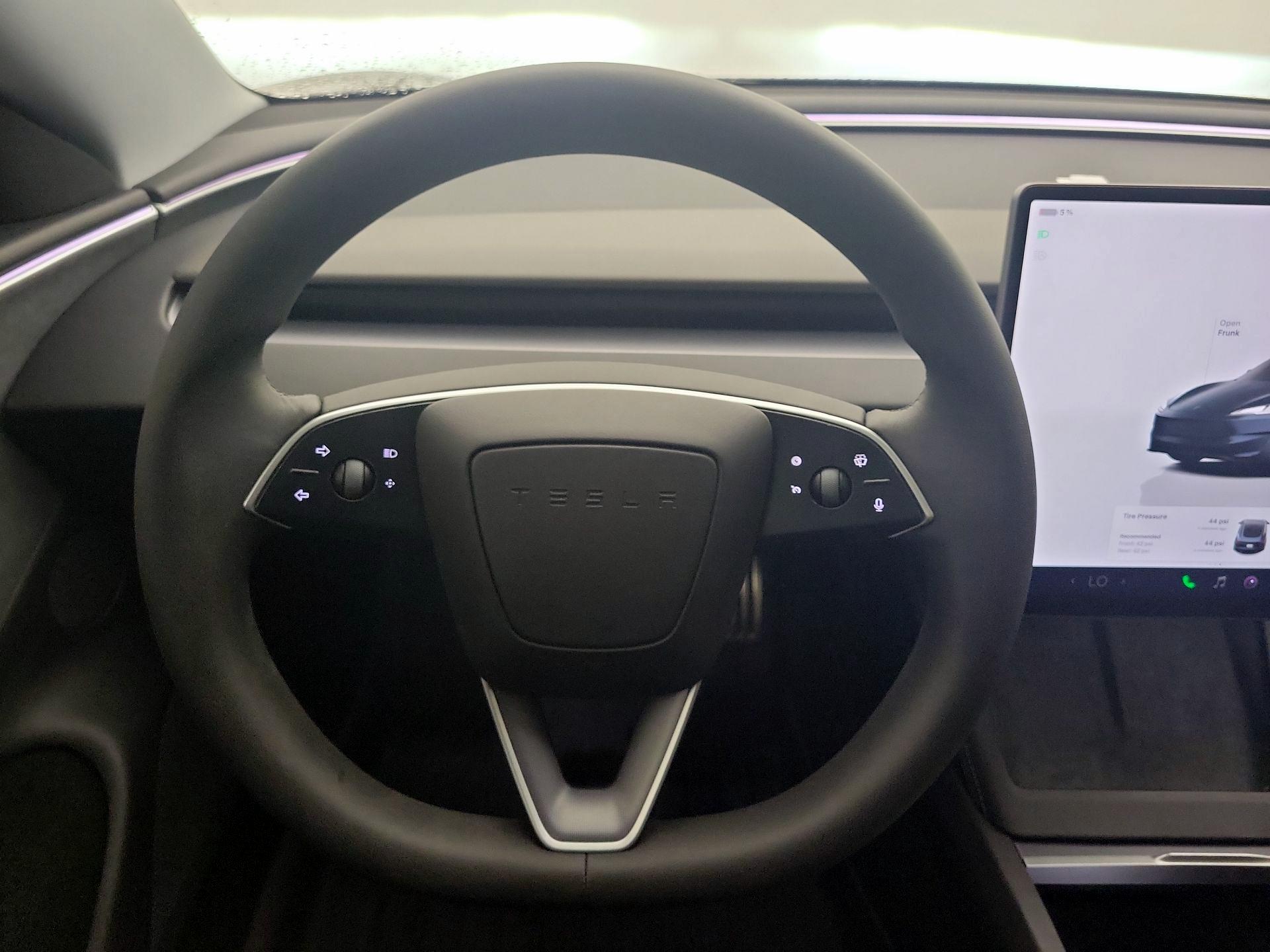 Thumbnail: 2024 Tesla Model 3 - 10