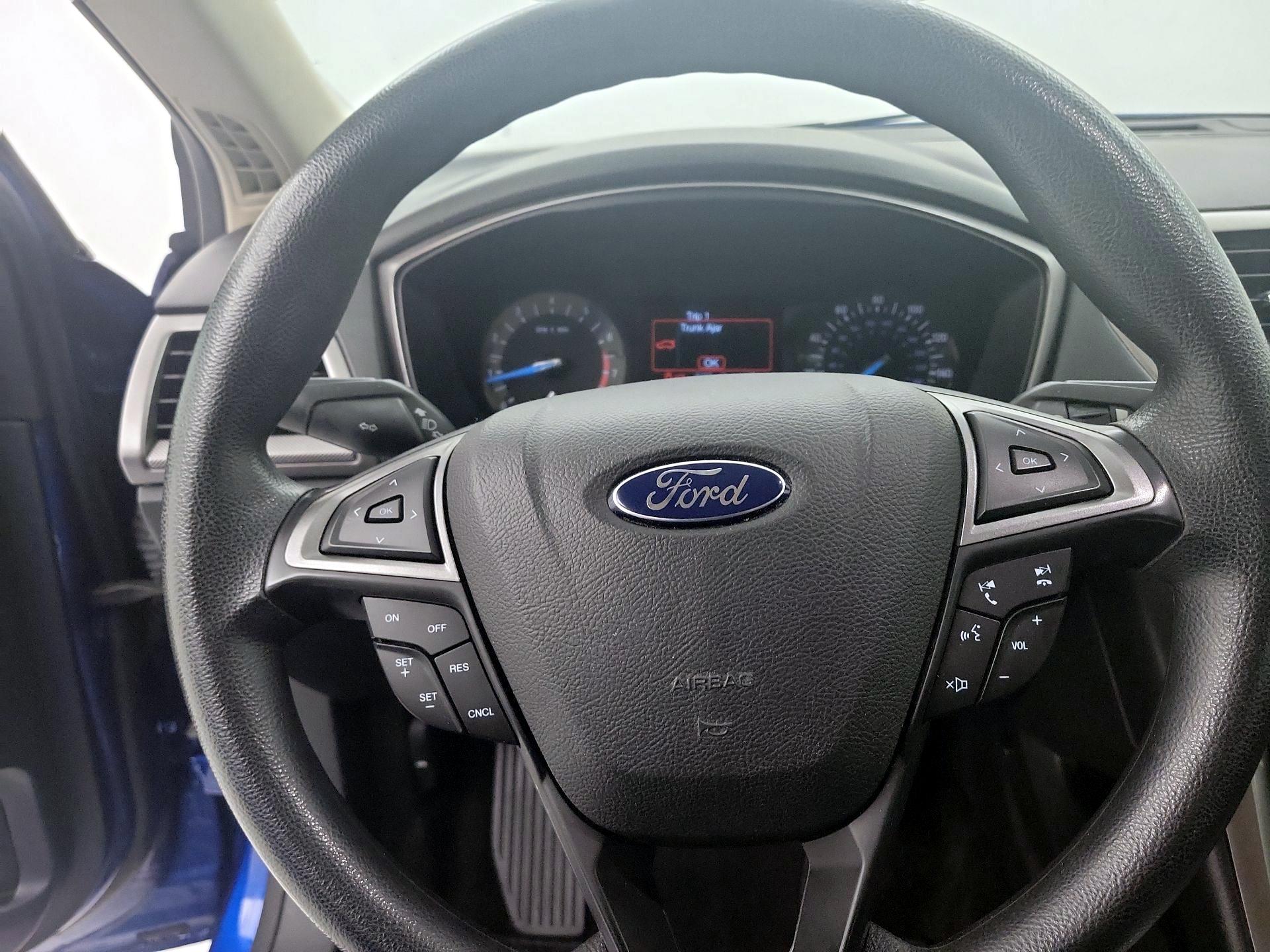 Thumbnail: 2018 Ford Fusion - 10