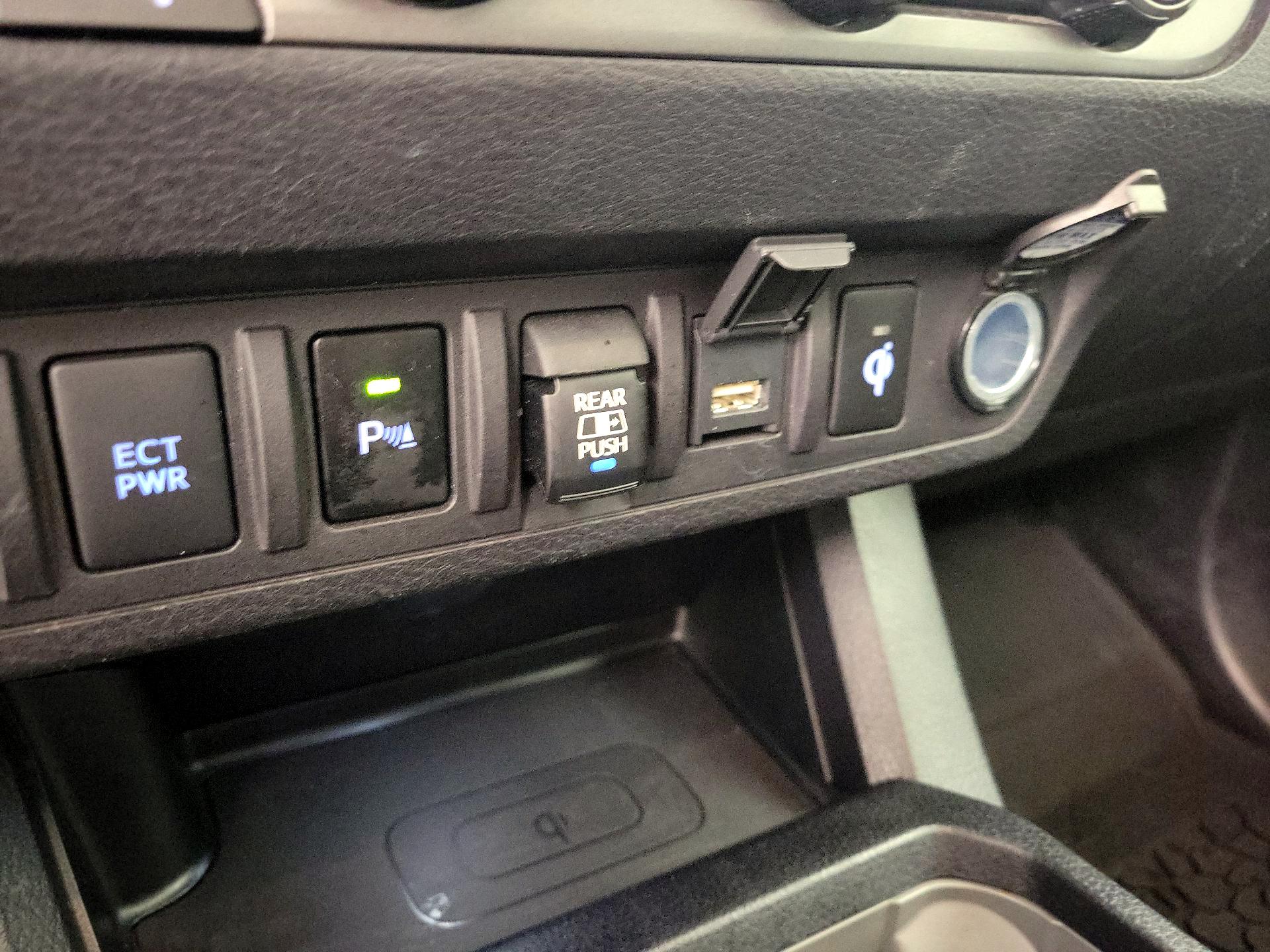 Thumbnail: 2021 Toyota Tacoma - 19