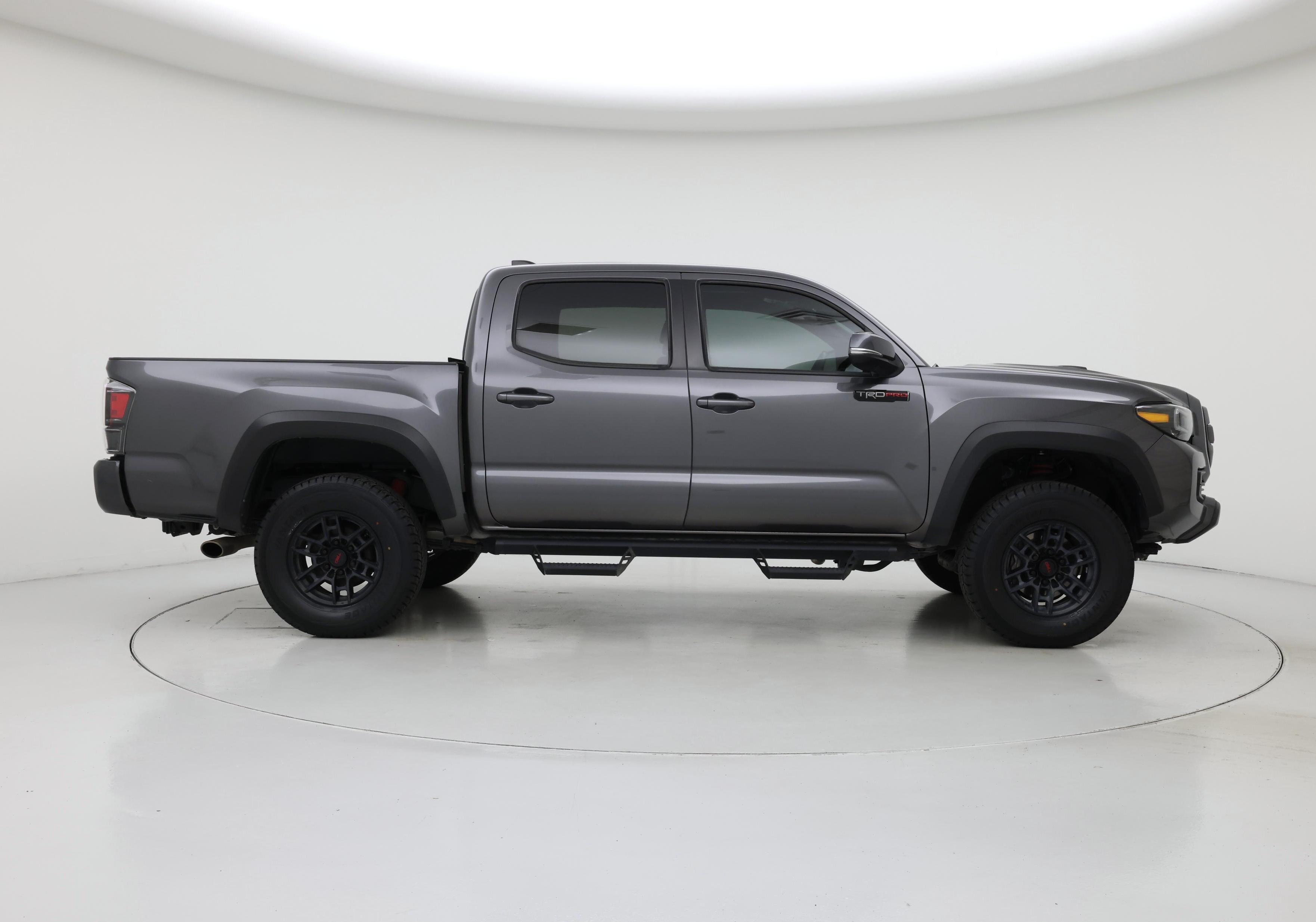 Thumbnail: 2021 Toyota Tacoma - 7
