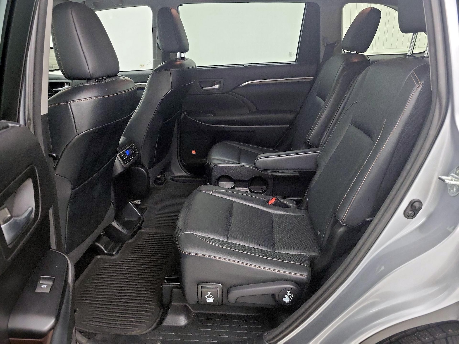 2015 Toyota Highlander Limited Platinum - Photo 22