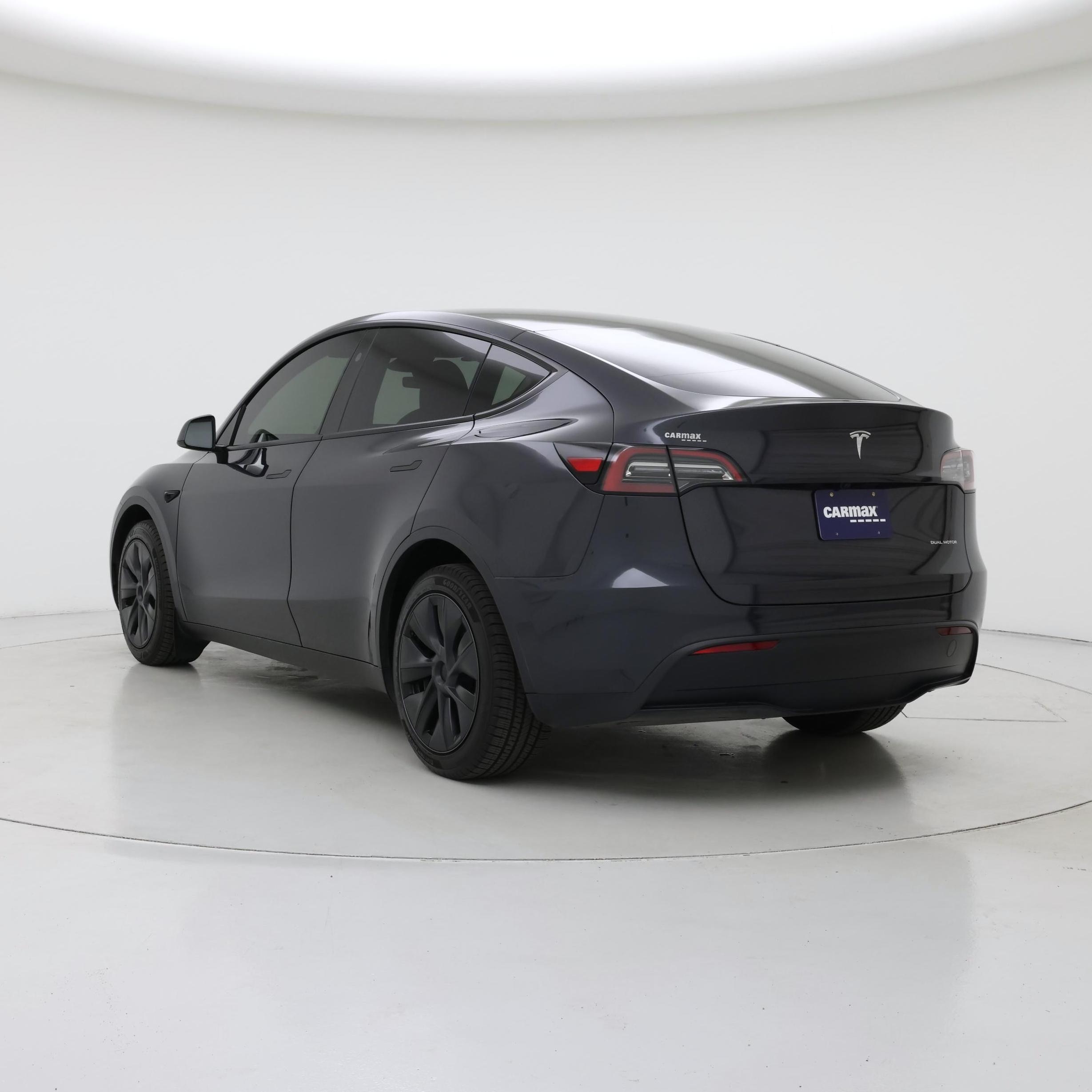 Thumbnail: 2025 Tesla Model Y - 2