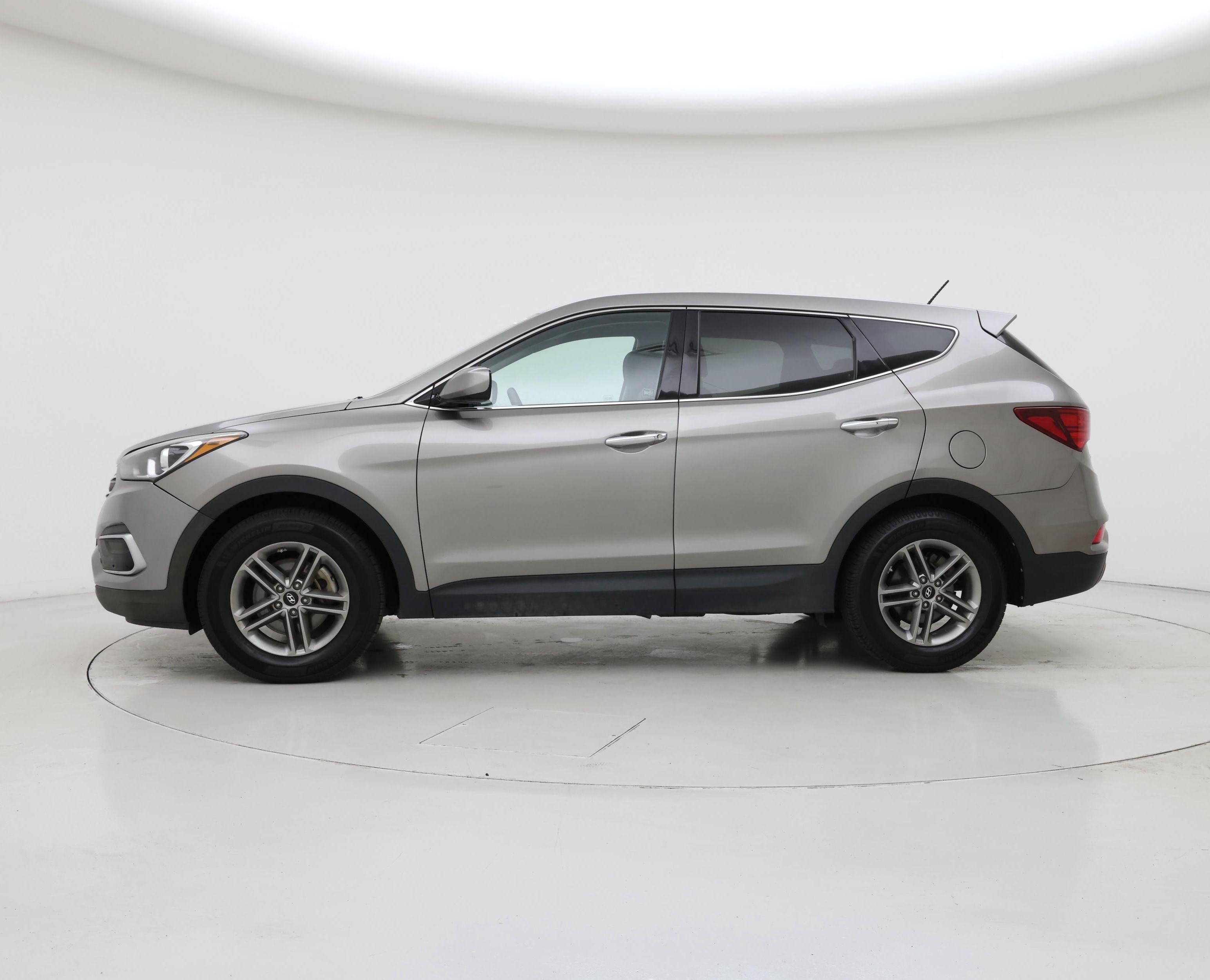 Thumbnail: 2018 Hyundai Santa Fe - 3