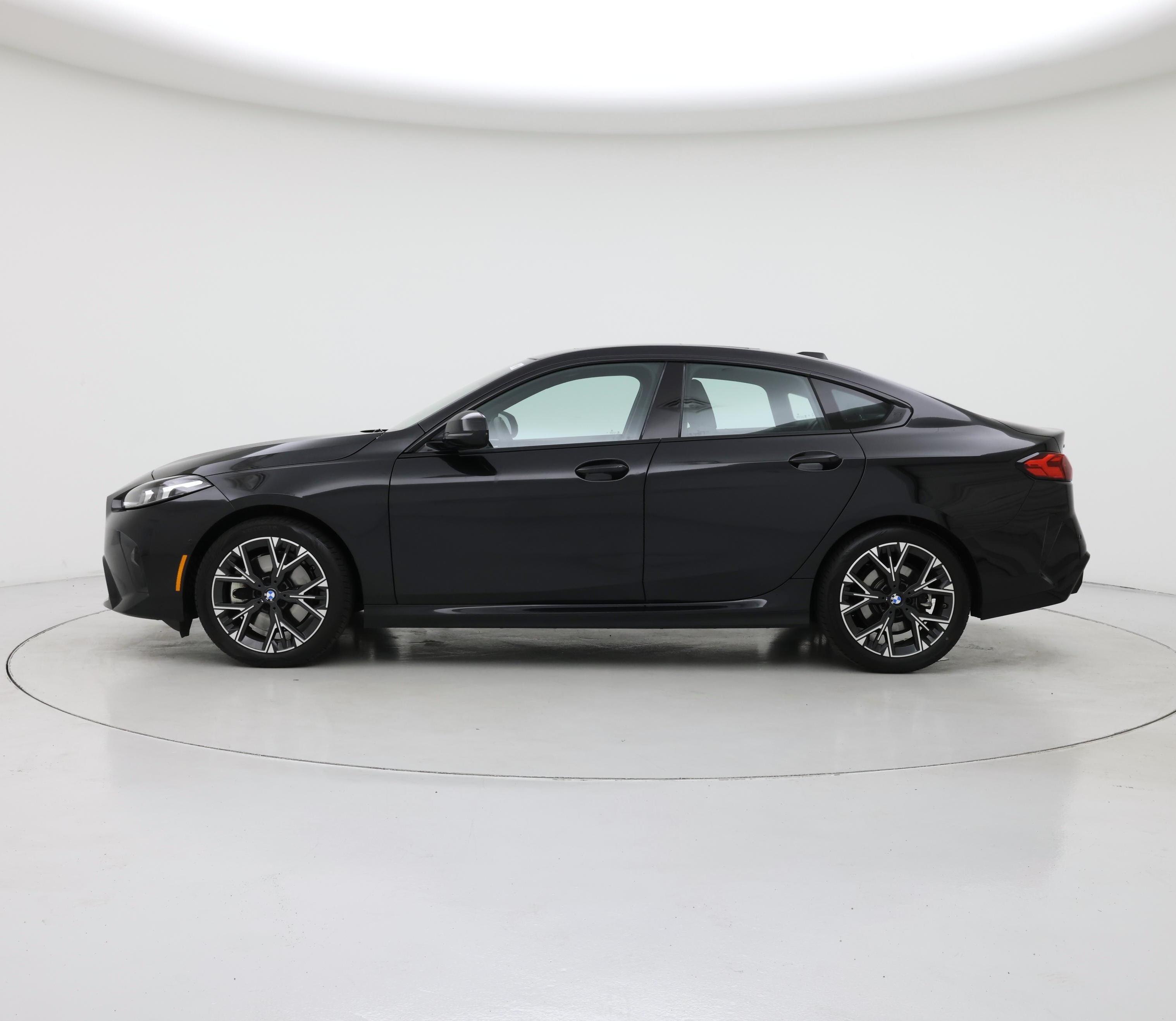 Thumbnail: 2025 BMW 2 Series - 3