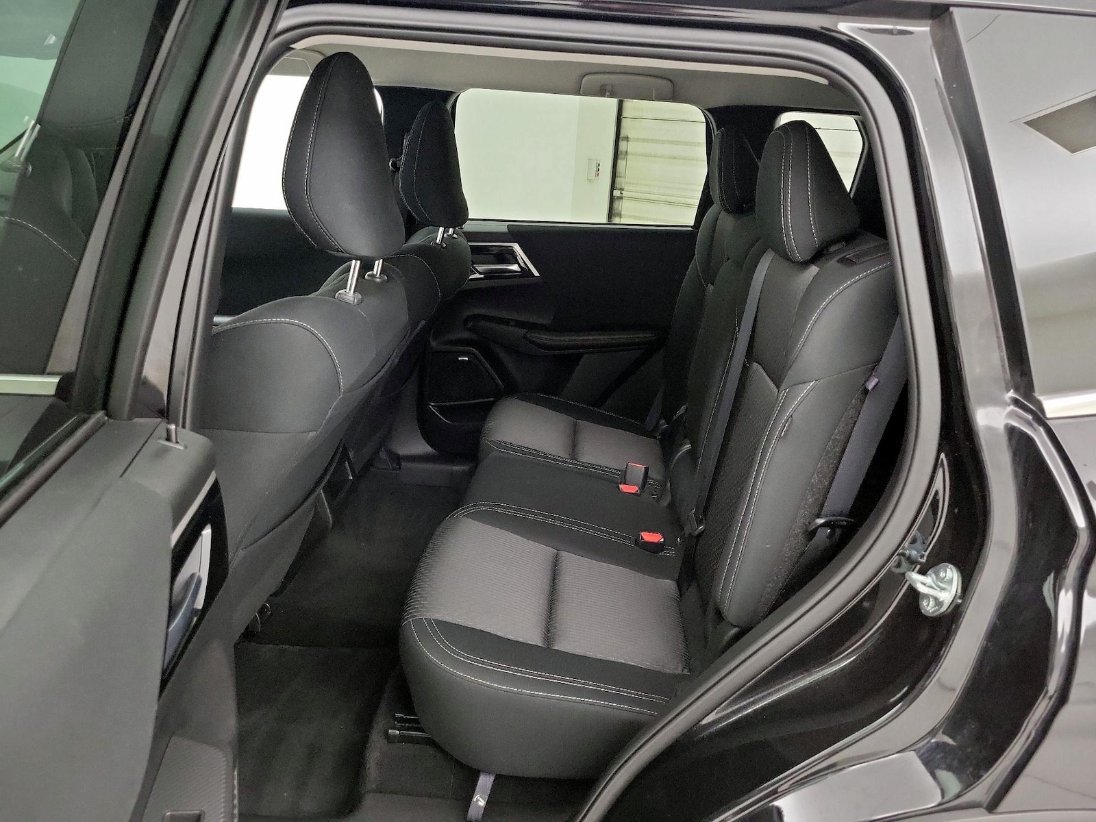 2025 Mitsubishi Outlander ES - Photo 21
