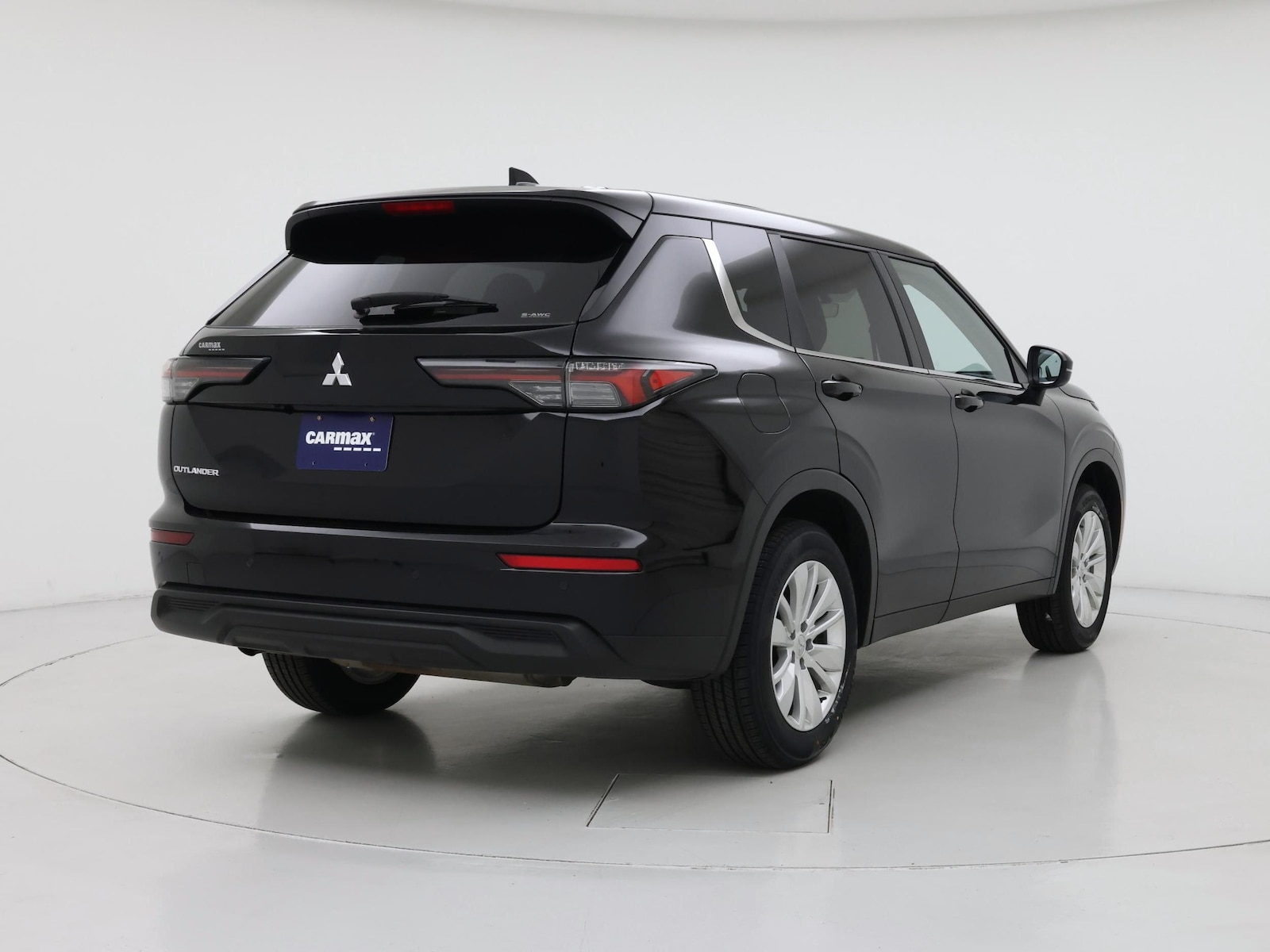 2025 Mitsubishi Outlander ES - Photo 9