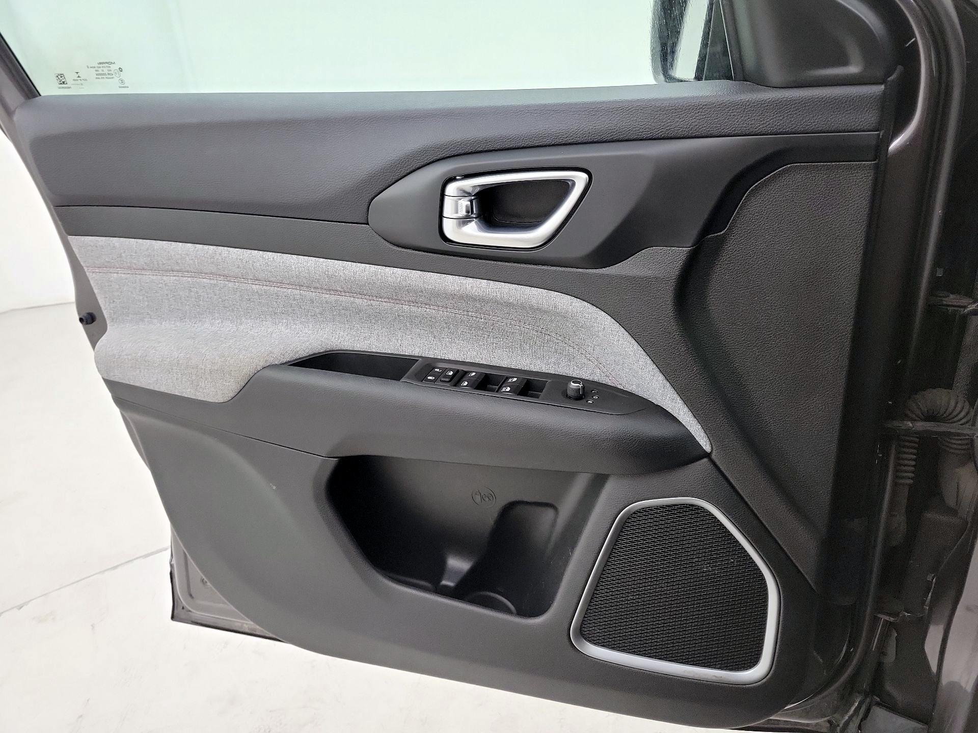 Thumbnail: 2022 Jeep Compass - 12