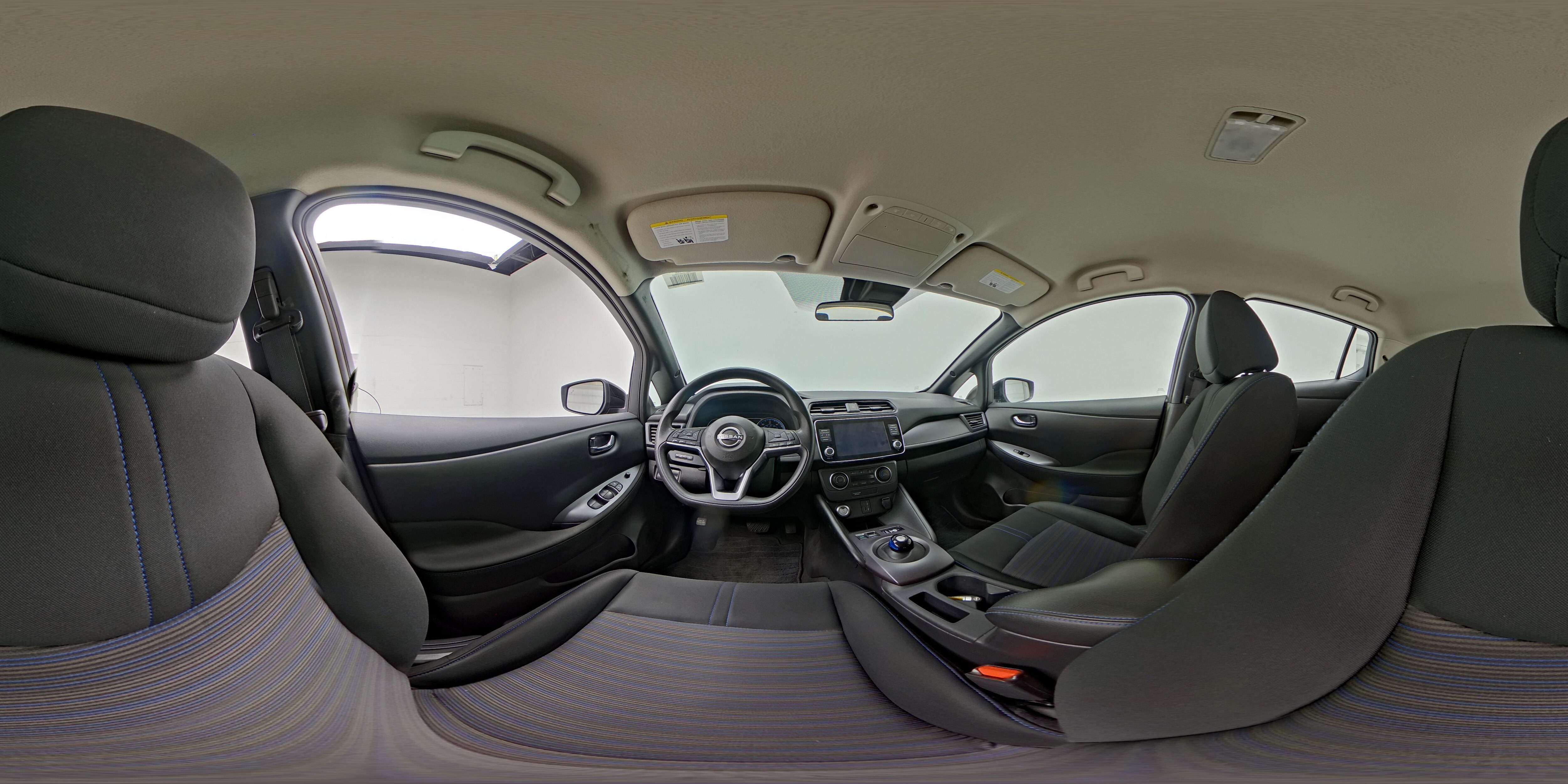 2025 Nissan Leaf S - Photo 27