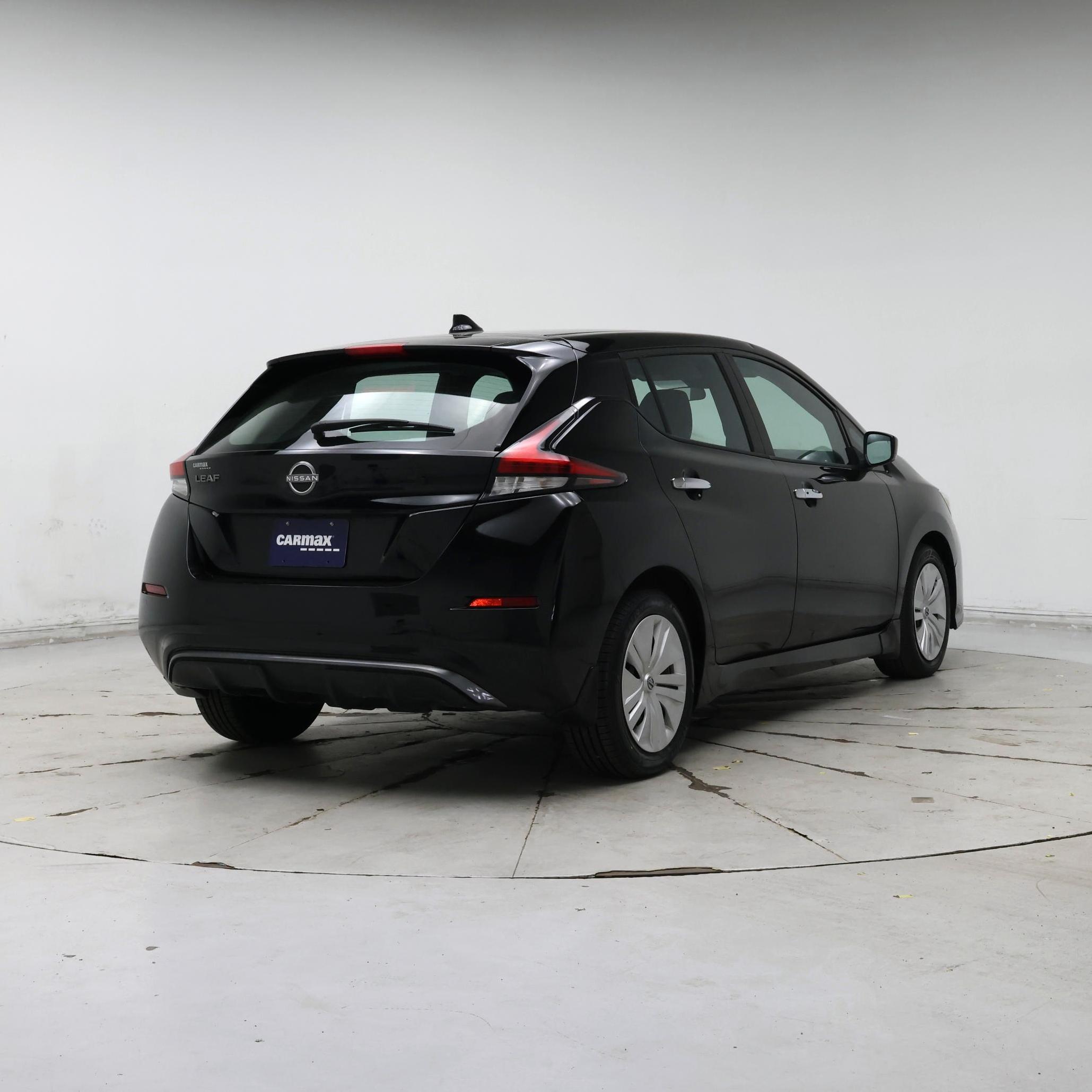 Thumbnail: 2025 Nissan Leaf - 8