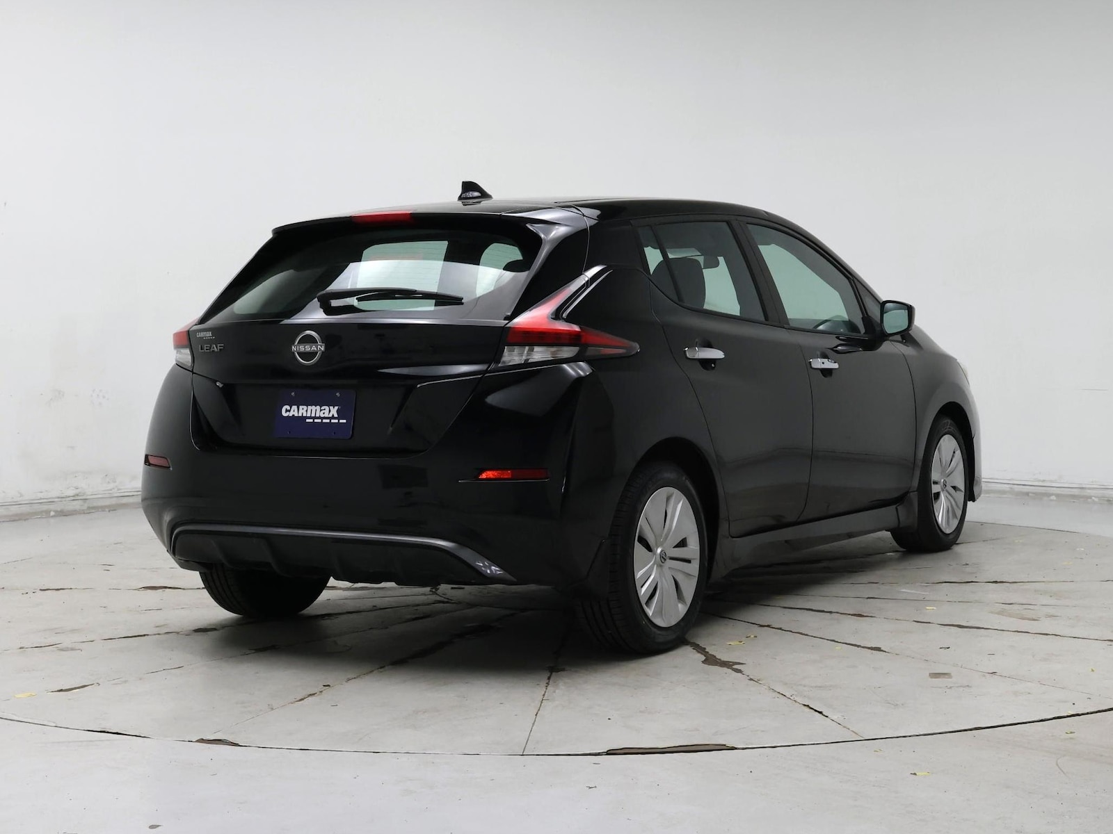 2025 Nissan Leaf S - Photo 9