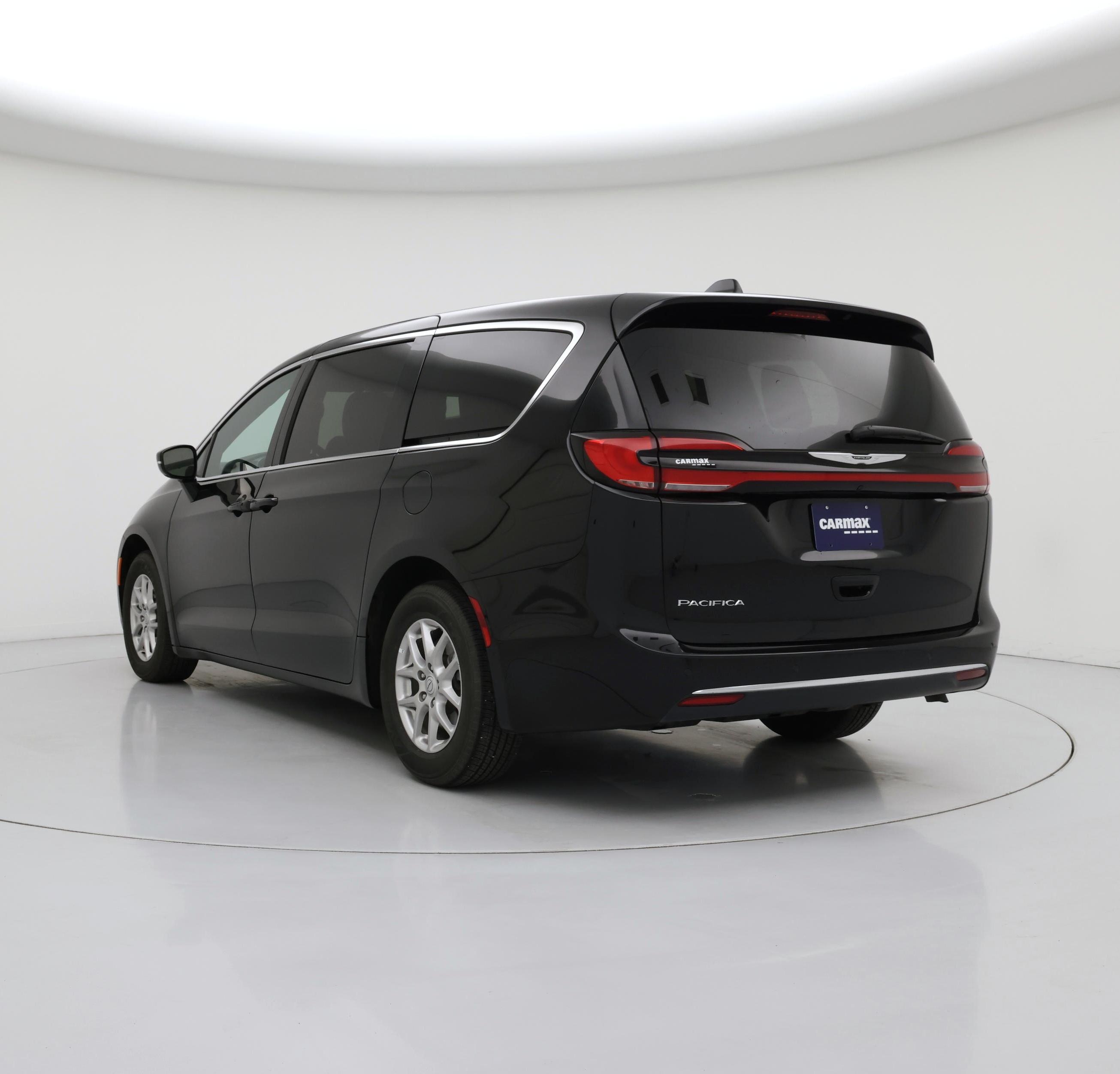 Thumbnail: 2025 Chrysler Pacifica - 2