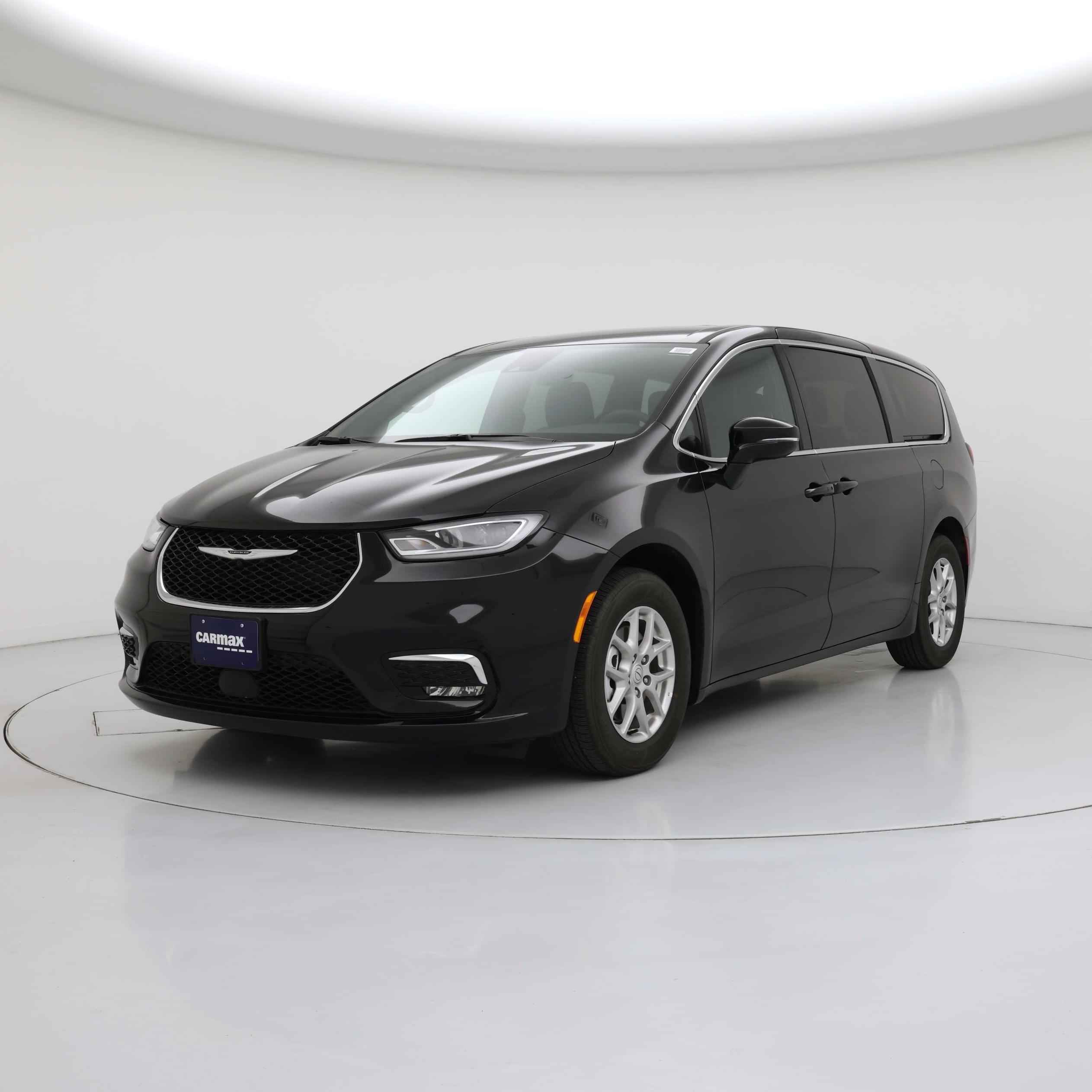 Thumbnail: 2025 Chrysler Pacifica - 4