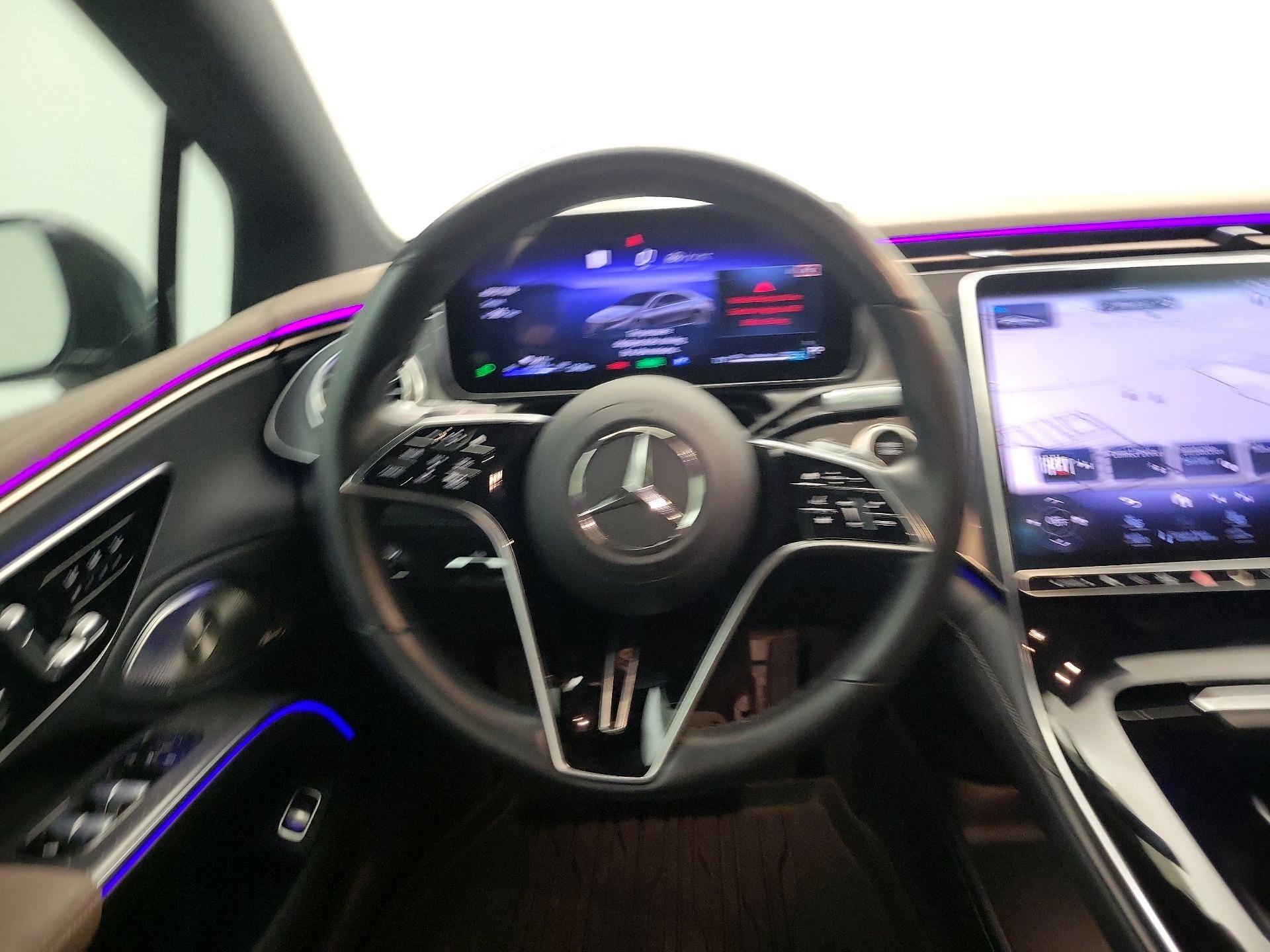 Thumbnail: 2022 Mercedes-Benz EQS - 10