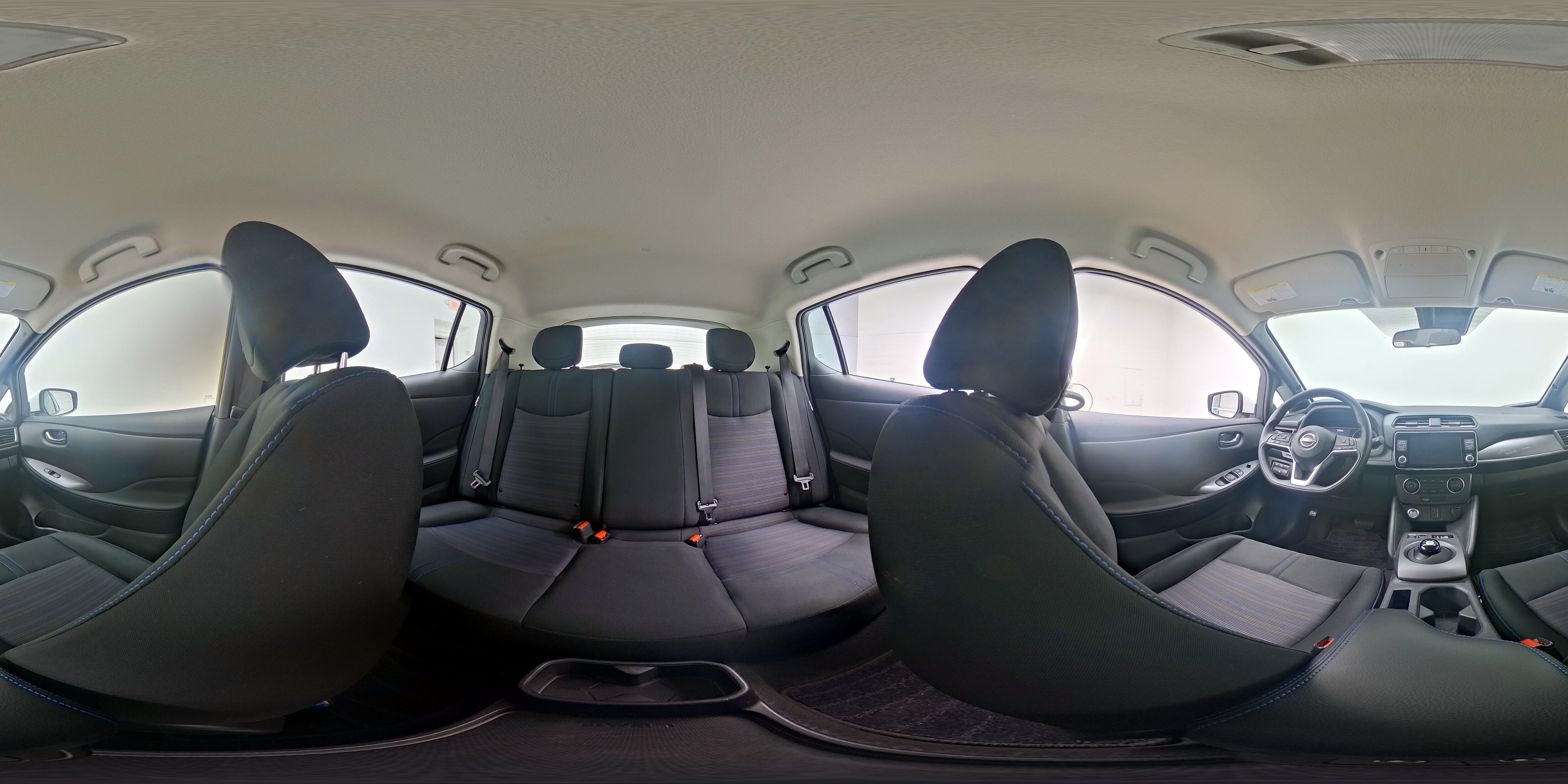 2025 Nissan Leaf S - Photo 25