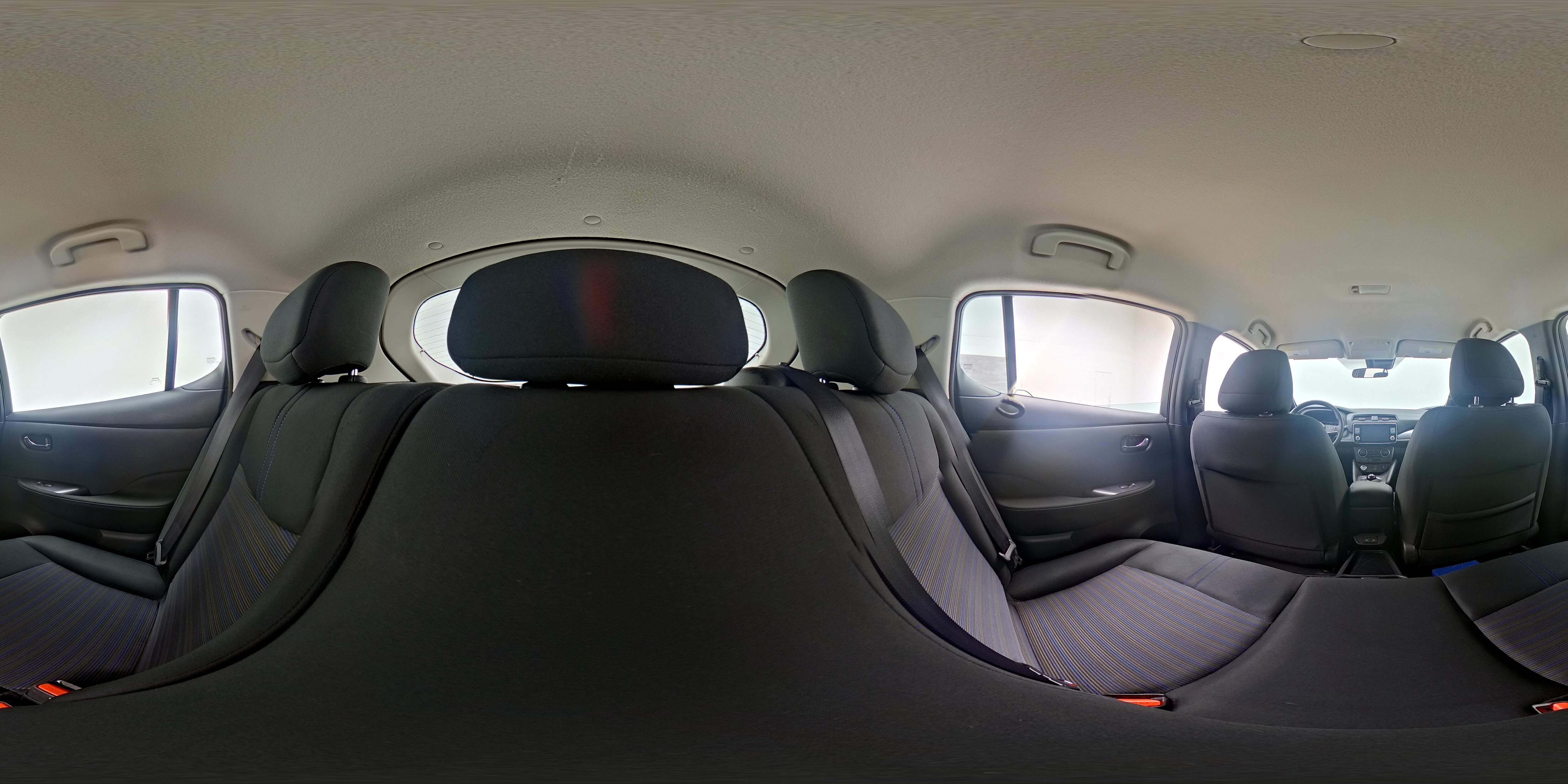 2025 Nissan Leaf S - Photo 26