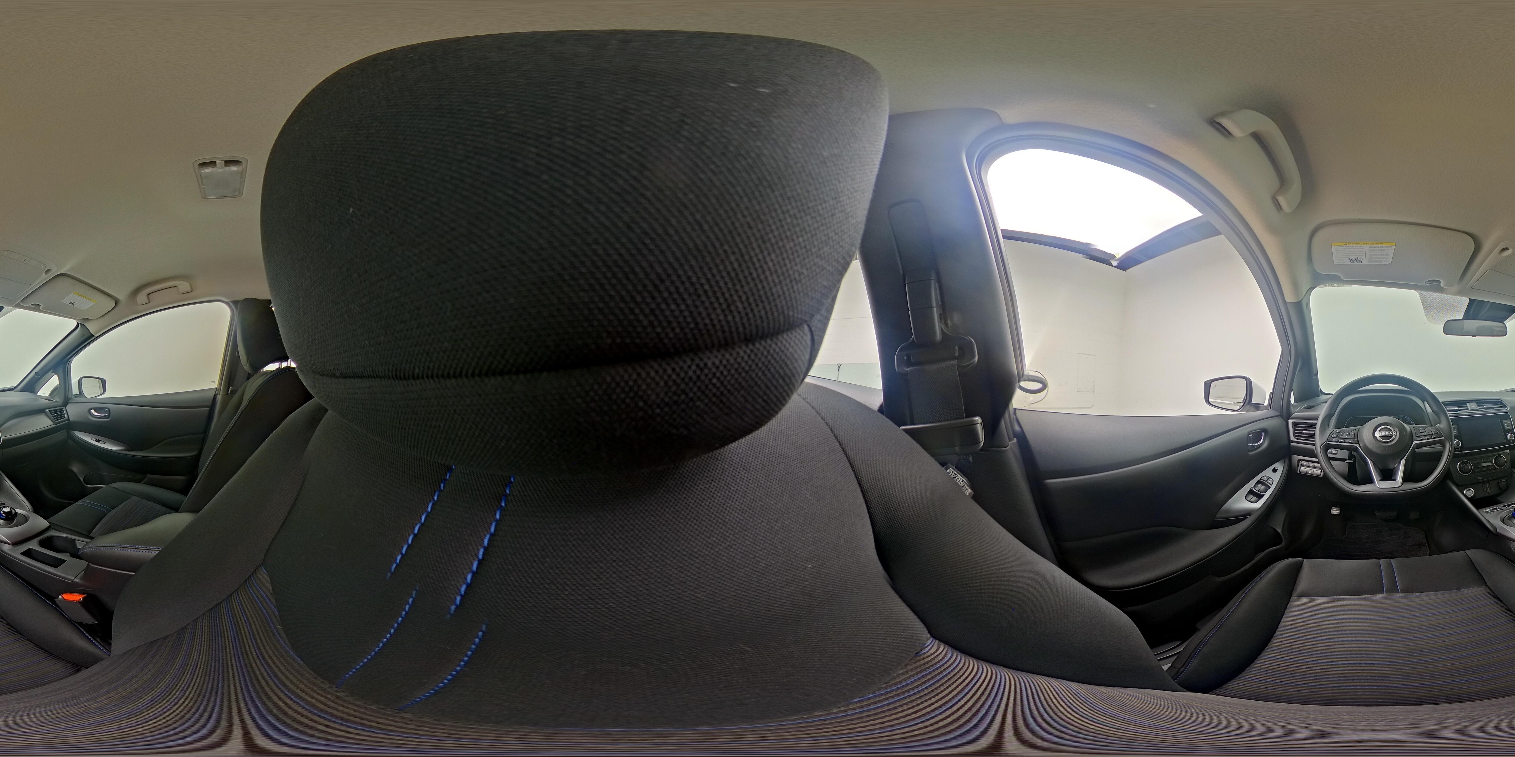 2025 Nissan Leaf S - Photo 27