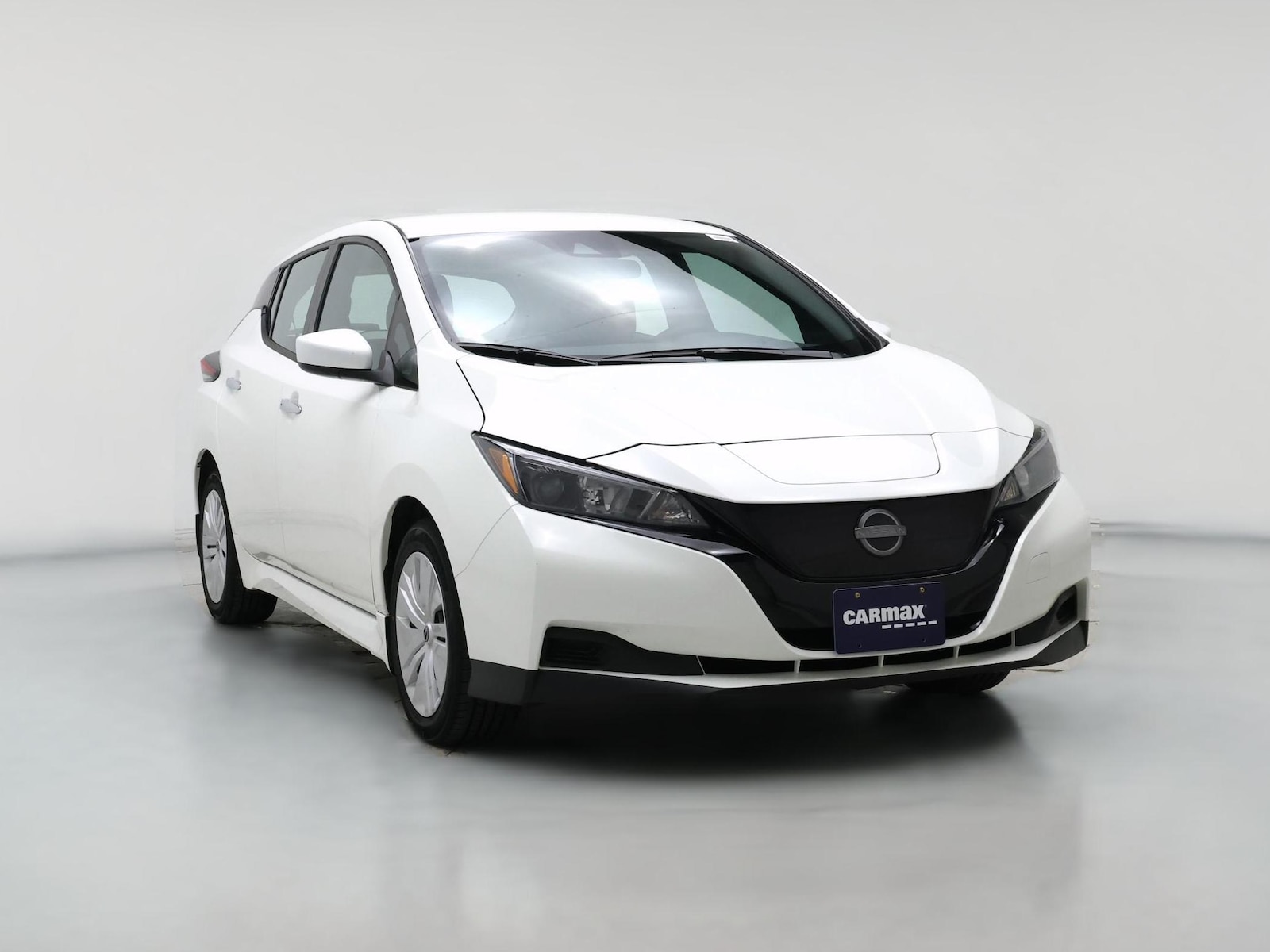 2025 Nissan Leaf S - Photo 1