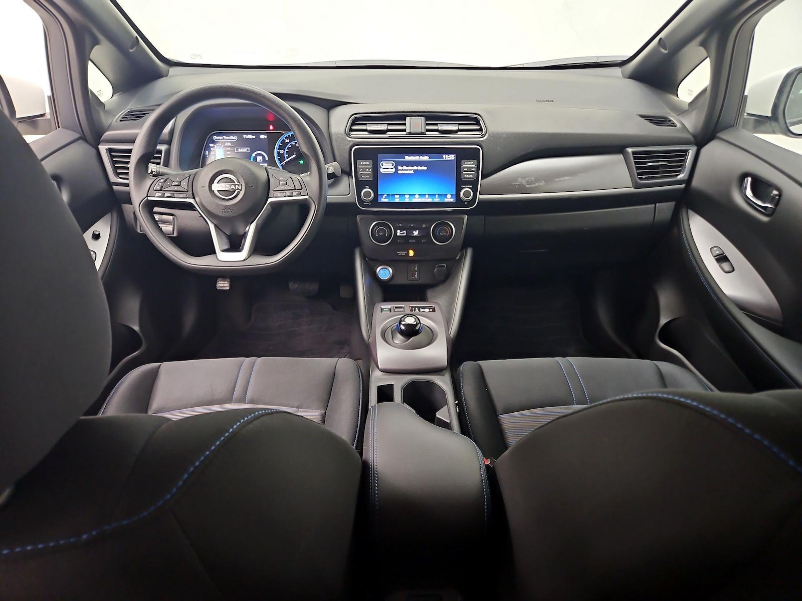 2025 Nissan Leaf S - Photo 10