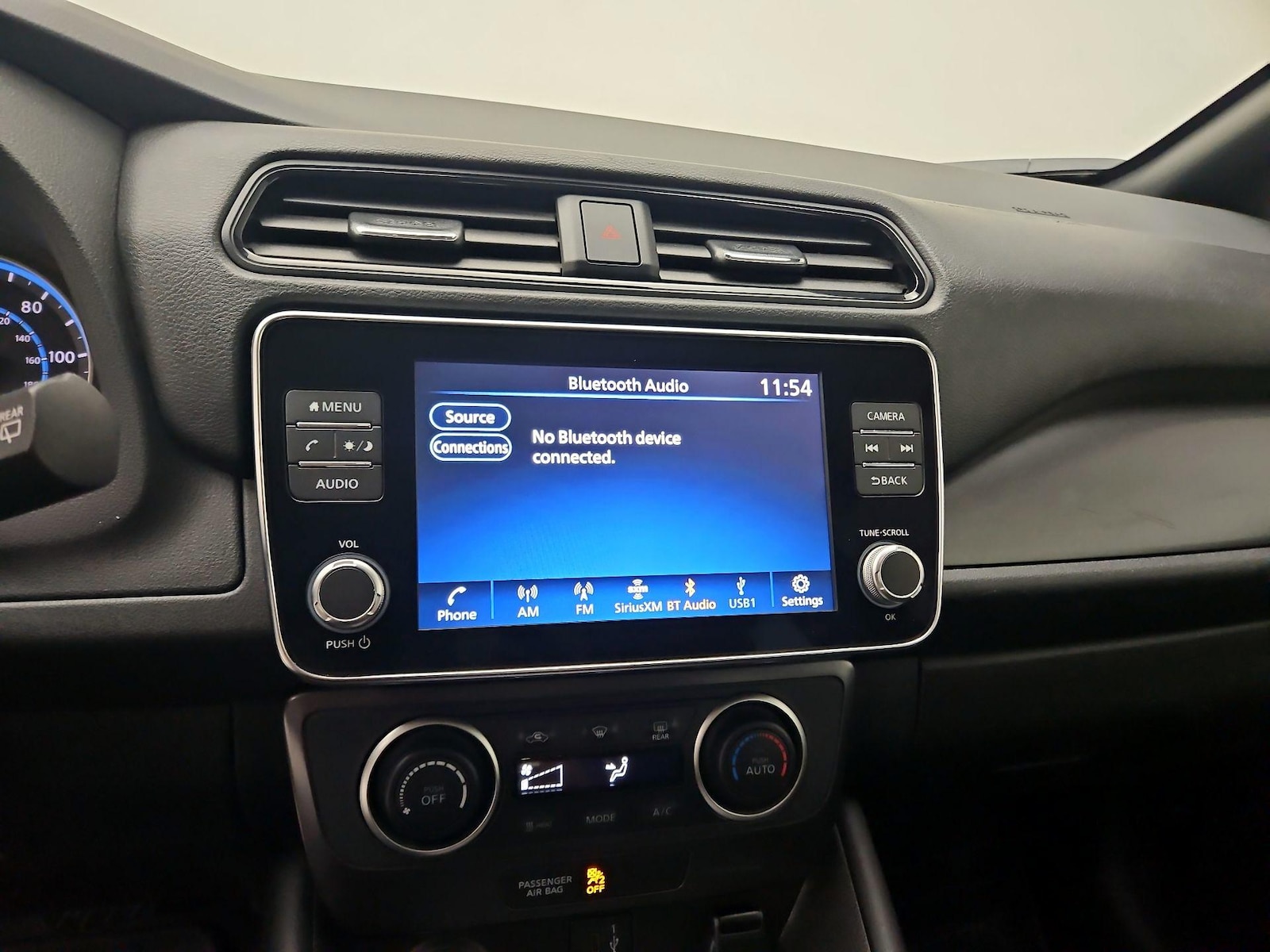 2025 Nissan Leaf S - Photo 16