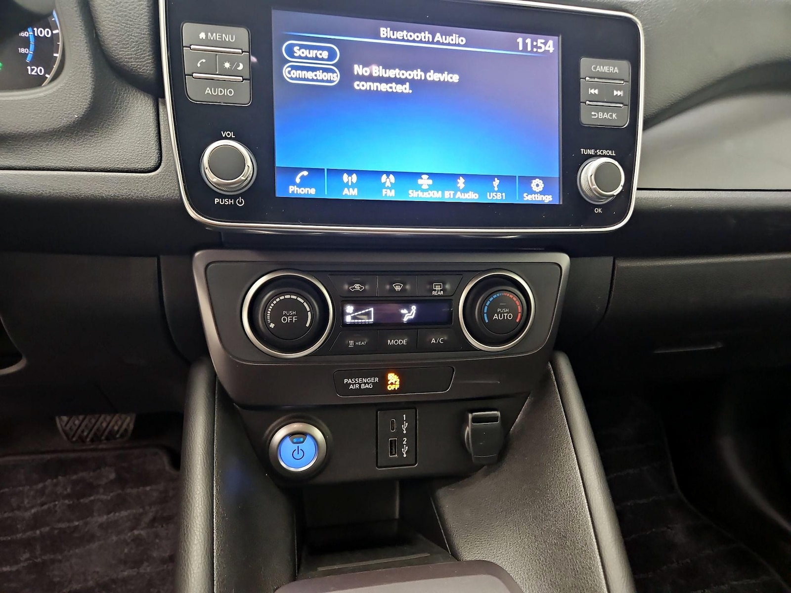 2025 Nissan Leaf S - Photo 17