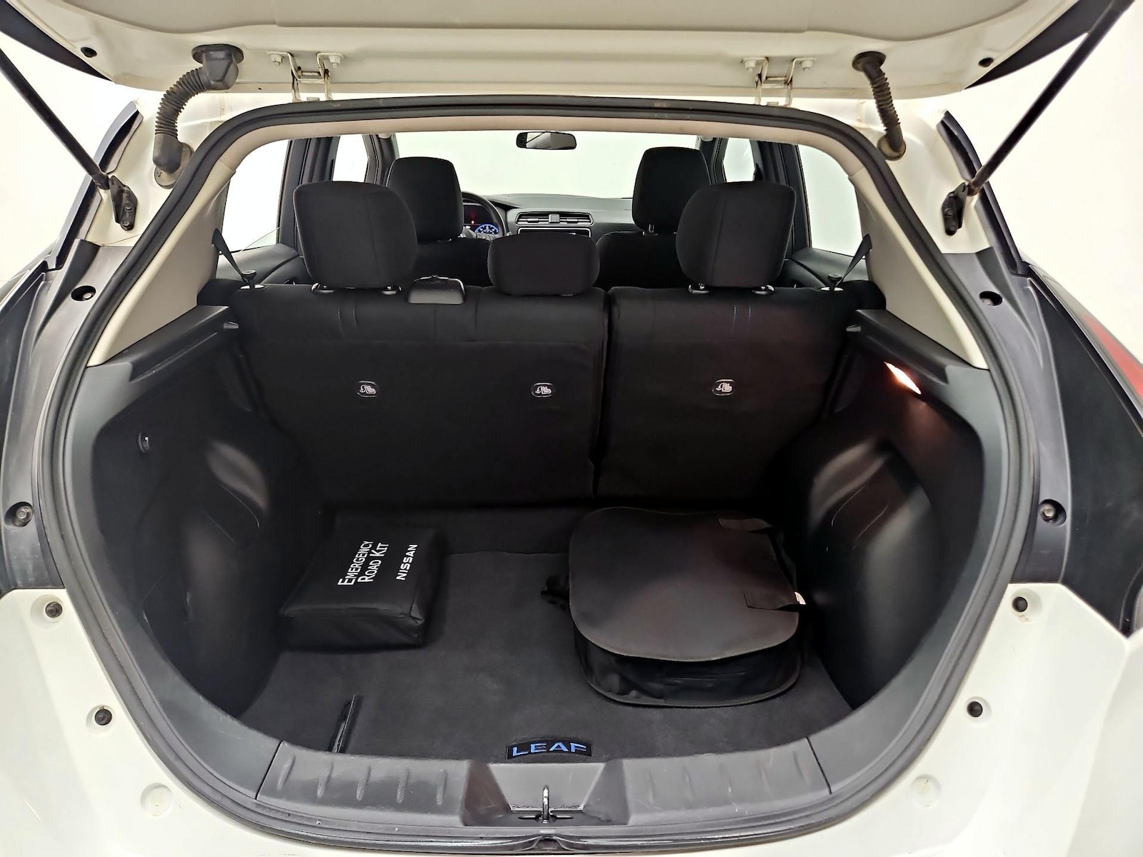 2025 Nissan Leaf S - Photo 21