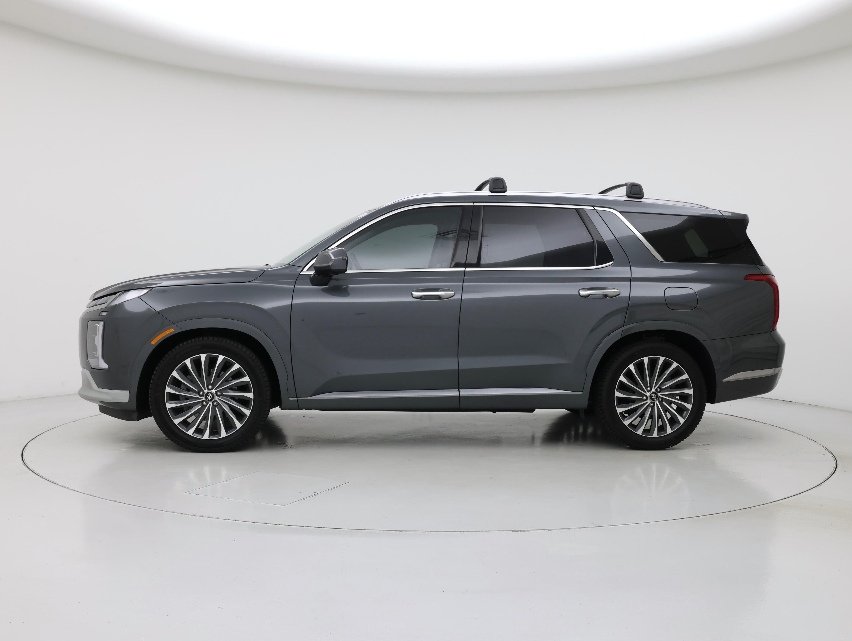 Thumbnail: 2023 Hyundai Palisade - 3