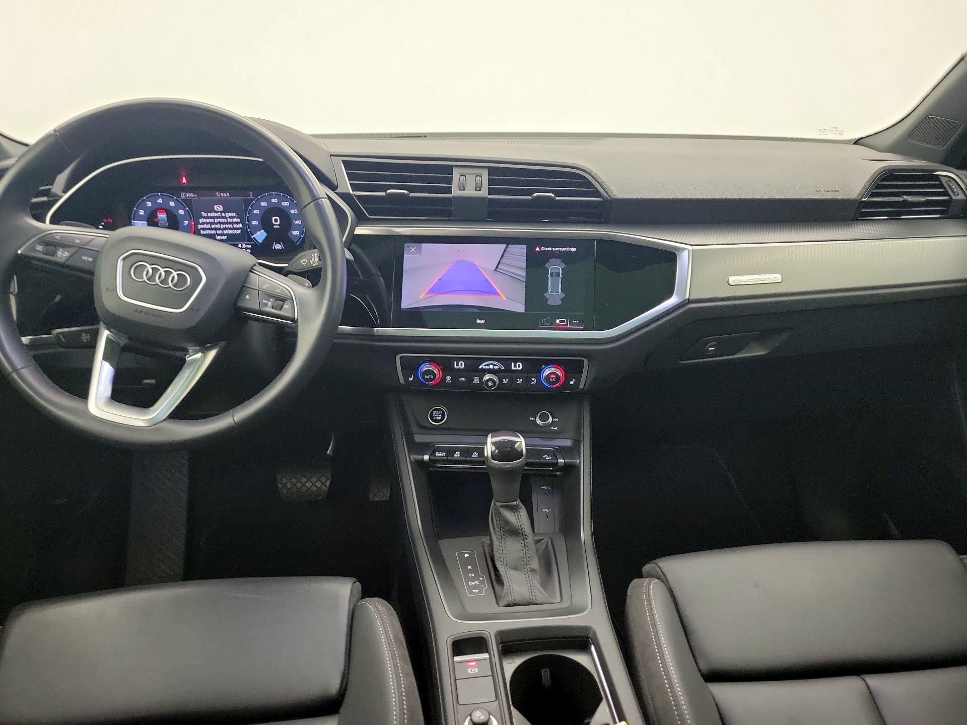 Thumbnail: 2023 Audi Q3 - 9