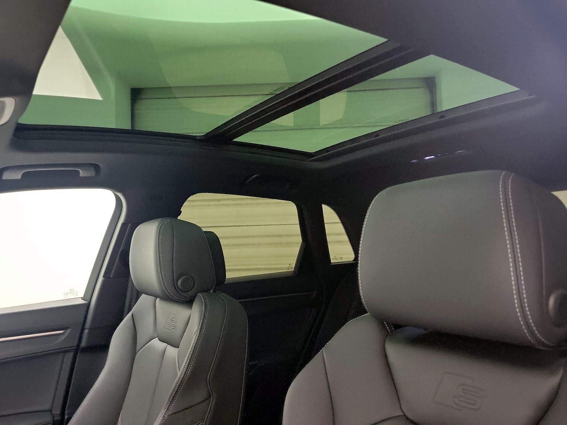 Thumbnail: 2023 Audi Q3 - 19