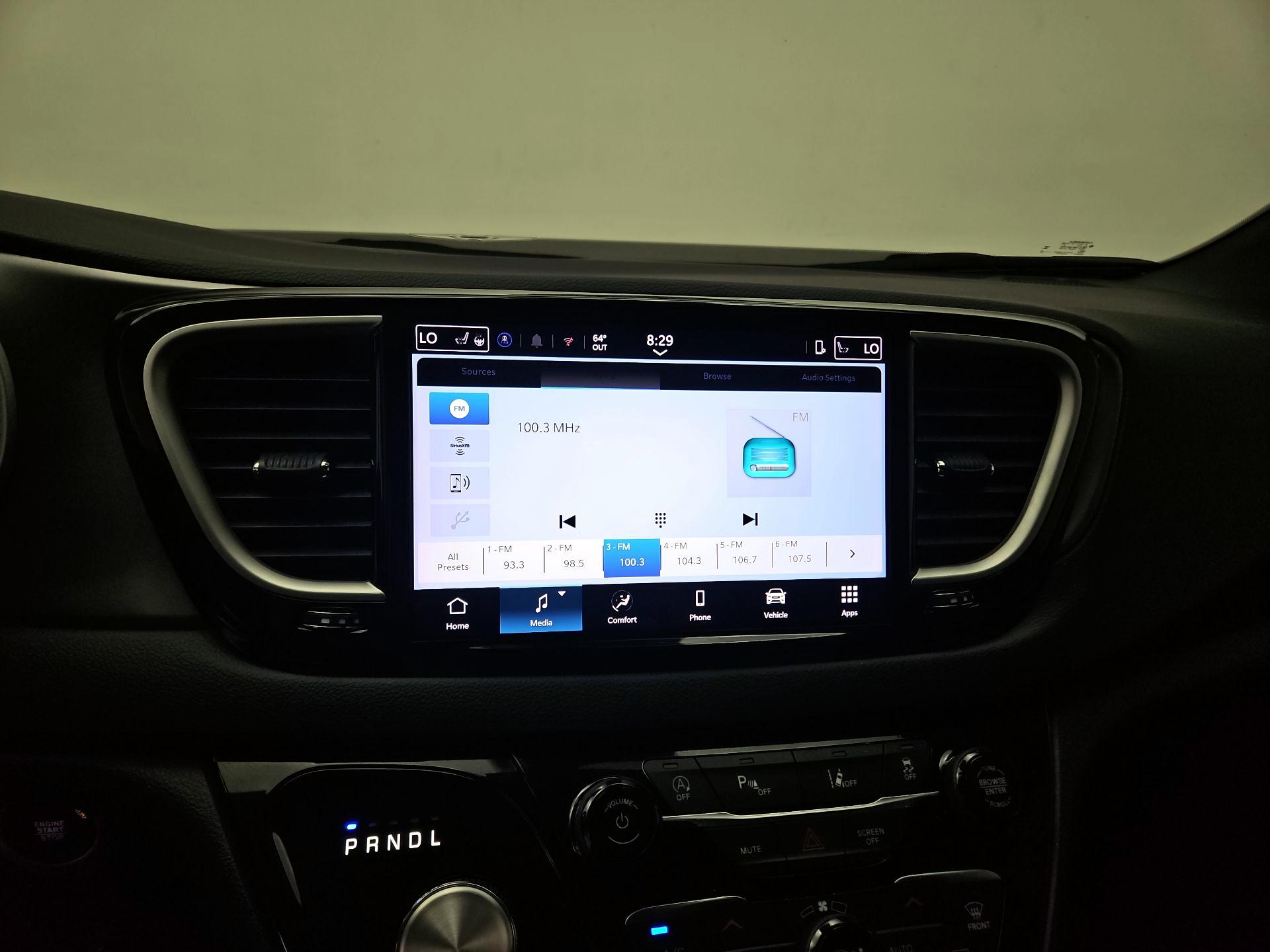 Thumbnail: 2025 Chrysler Pacifica - 15