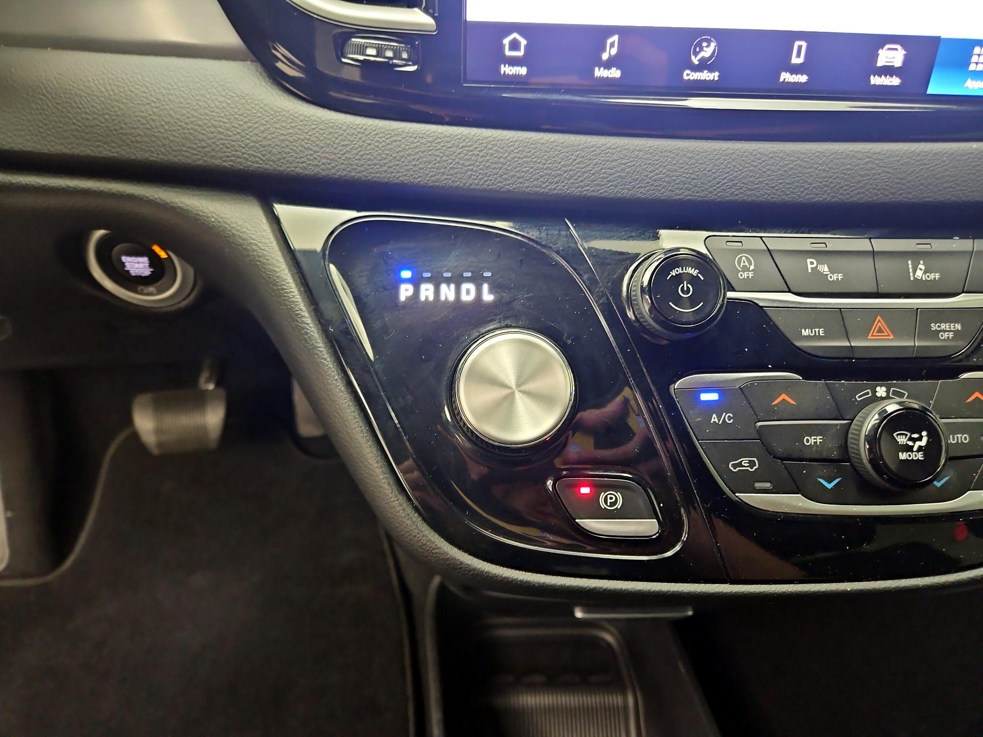 Thumbnail: 2025 Chrysler Pacifica - 17