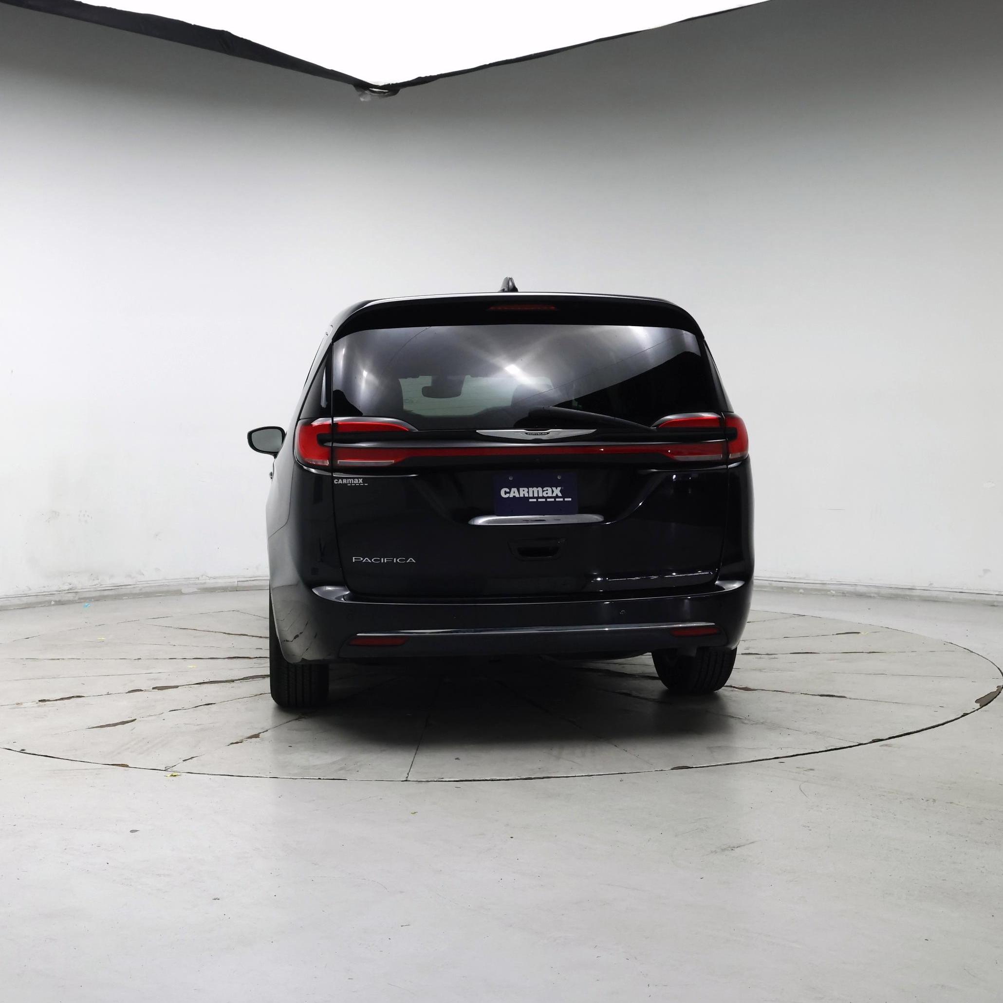 Thumbnail: 2025 Chrysler Pacifica - 6