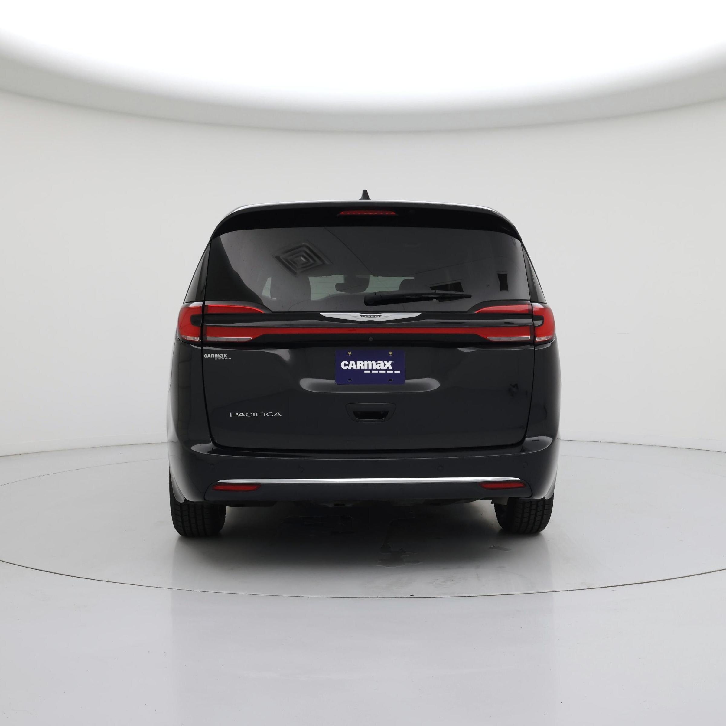 Thumbnail: 2023 Chrysler Pacifica - 6