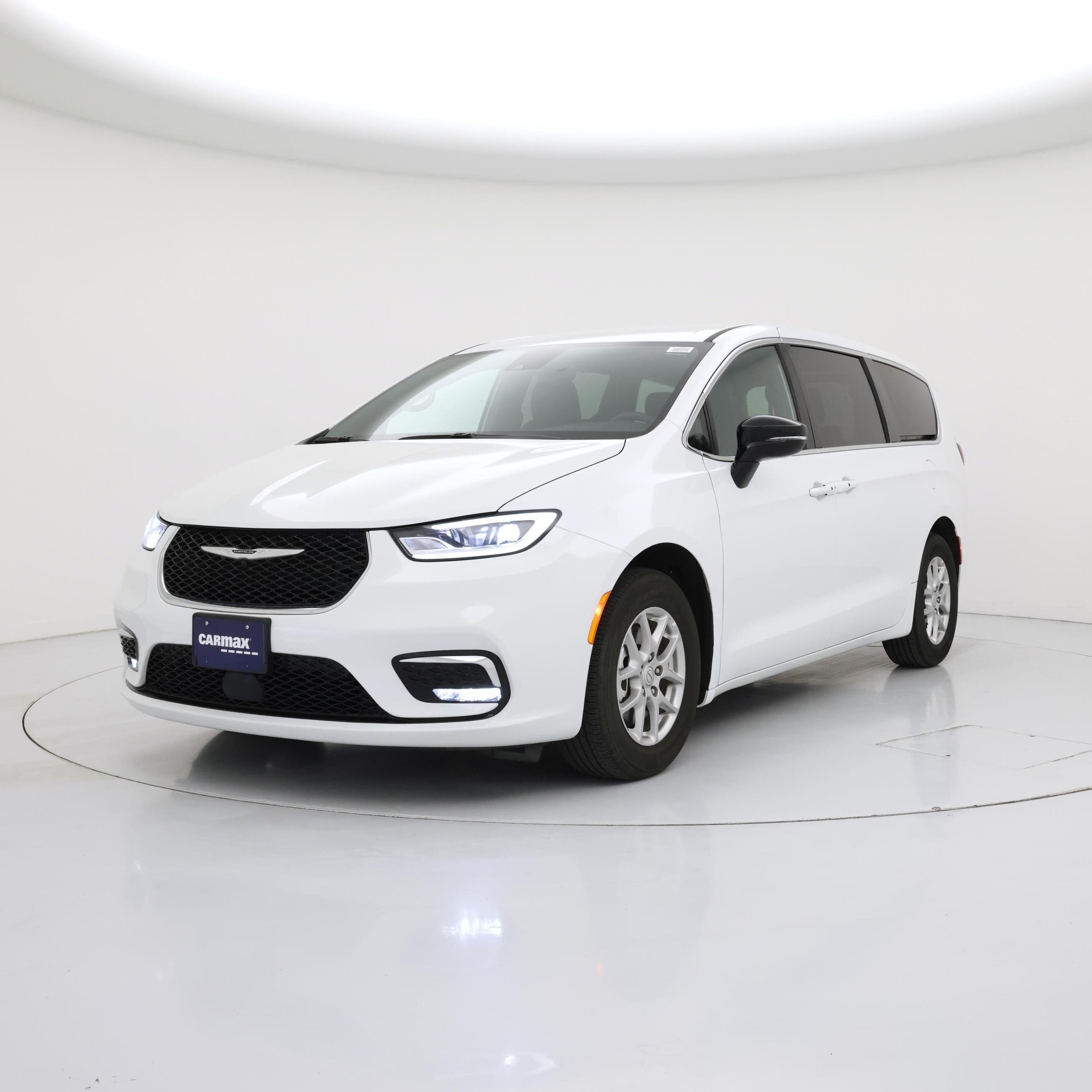 Thumbnail: 2025 Chrysler Pacifica - 4