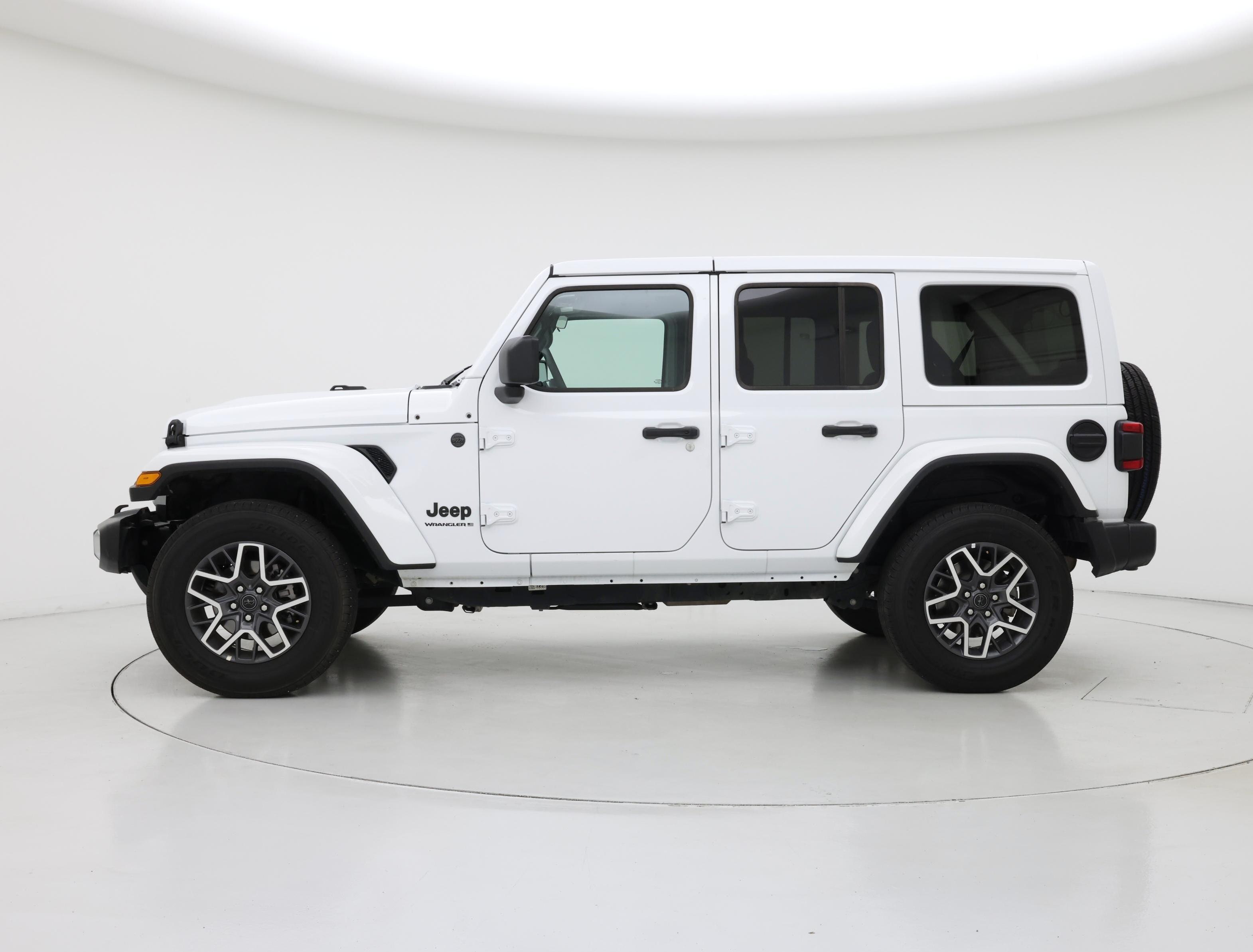 Thumbnail: 2025 Jeep Wrangler - 3