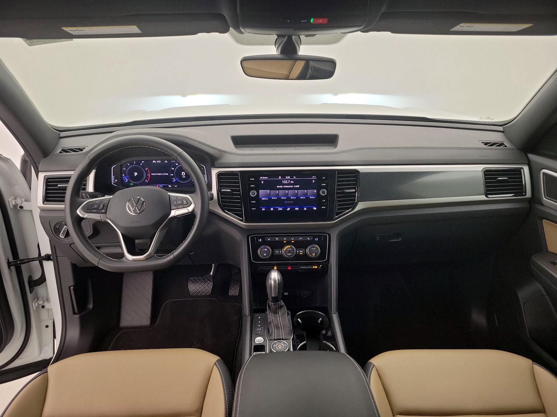 Thumbnail: 2023 Volkswagen Atlas - 9