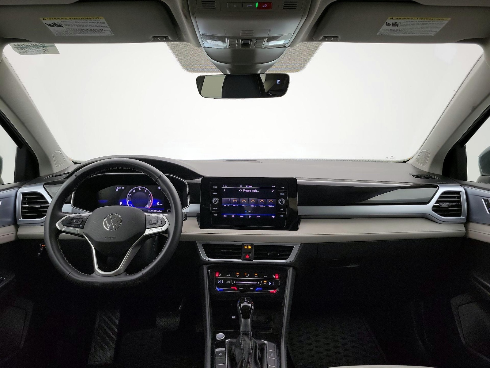 2025 Volkswagen Taos SE - Photo 10