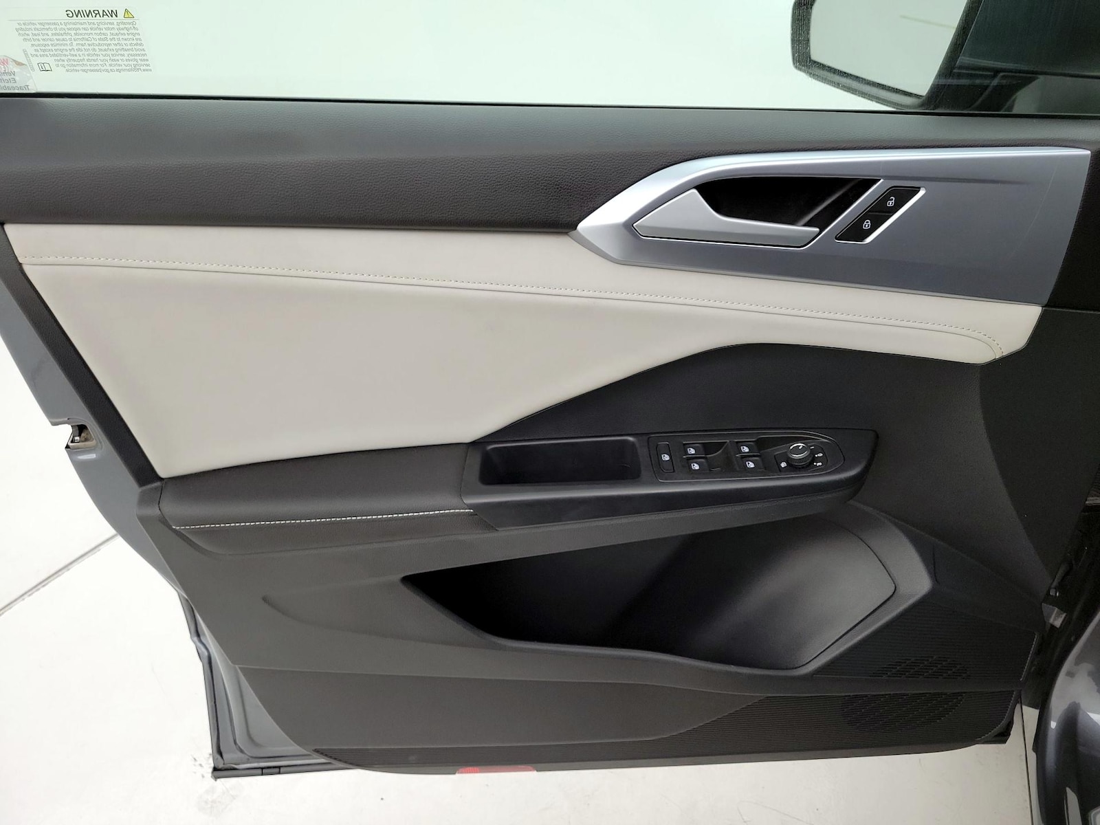 2025 Volkswagen Taos SE - Photo 13
