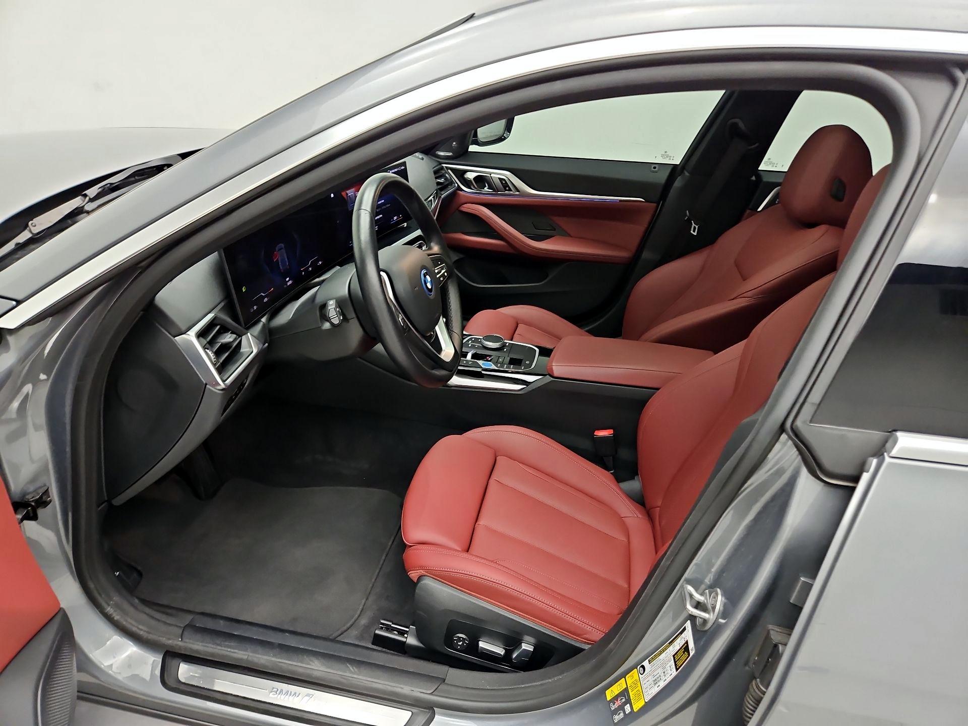 Thumbnail: 2023 BMW i4 - 11